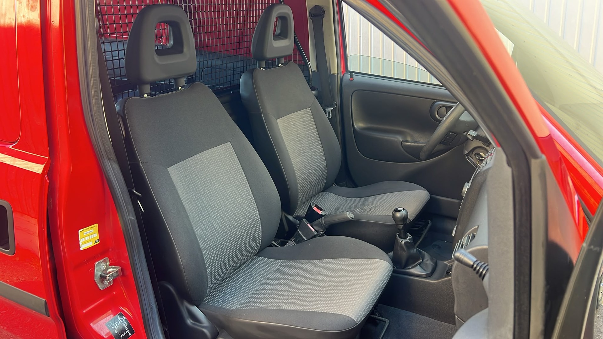 OPEL Combo Van 1.4 TWINPORT-image-9
