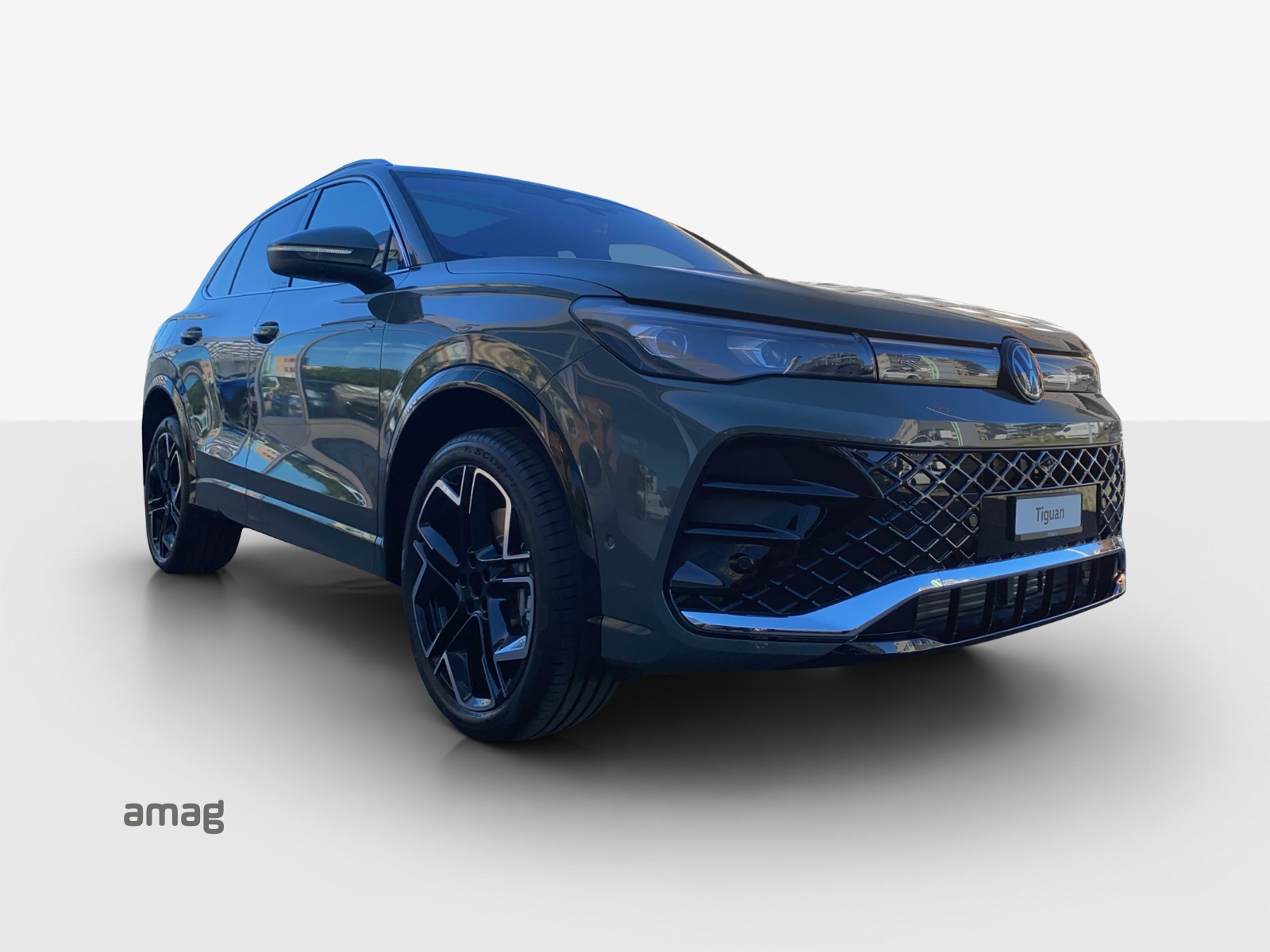 VW Tiguan 2.0 TDI SCR R-Line 4Motion DSG-image-5
