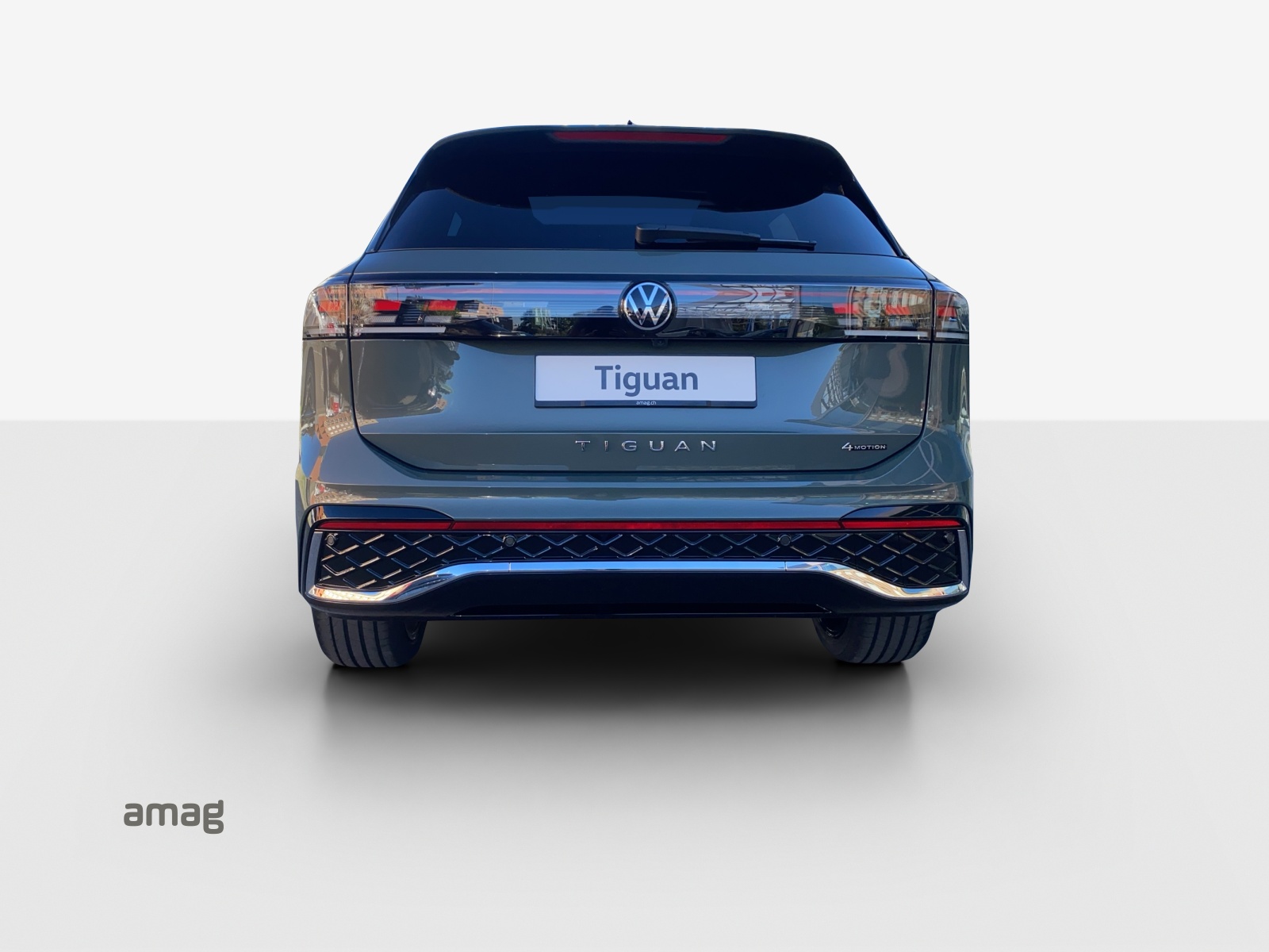 VW Tiguan 2.0 TDI SCR R-Line 4Motion DSG-image-3