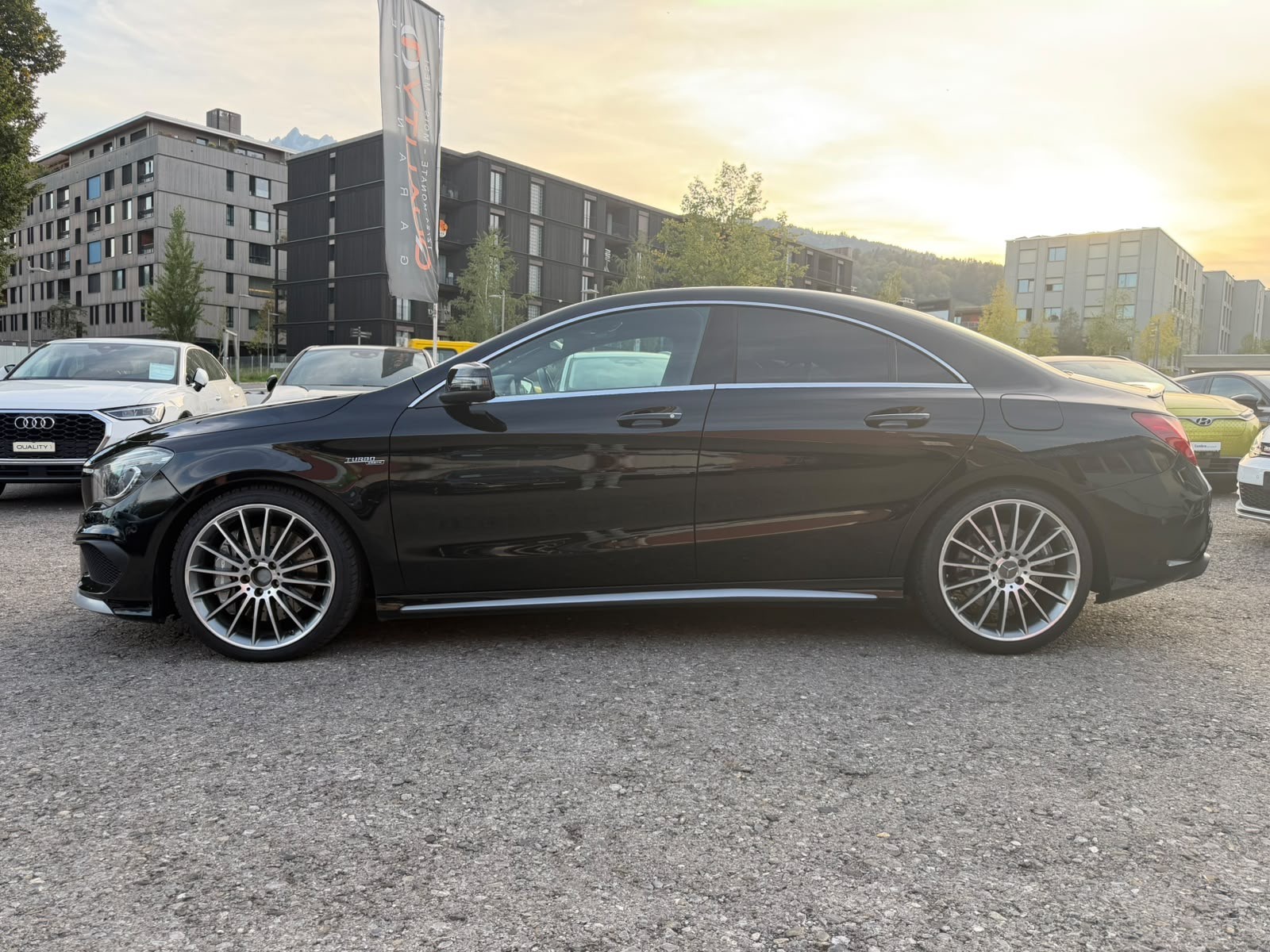 MERCEDES-BENZ CLA 45 AMG 4Matic Speedshift-image-2