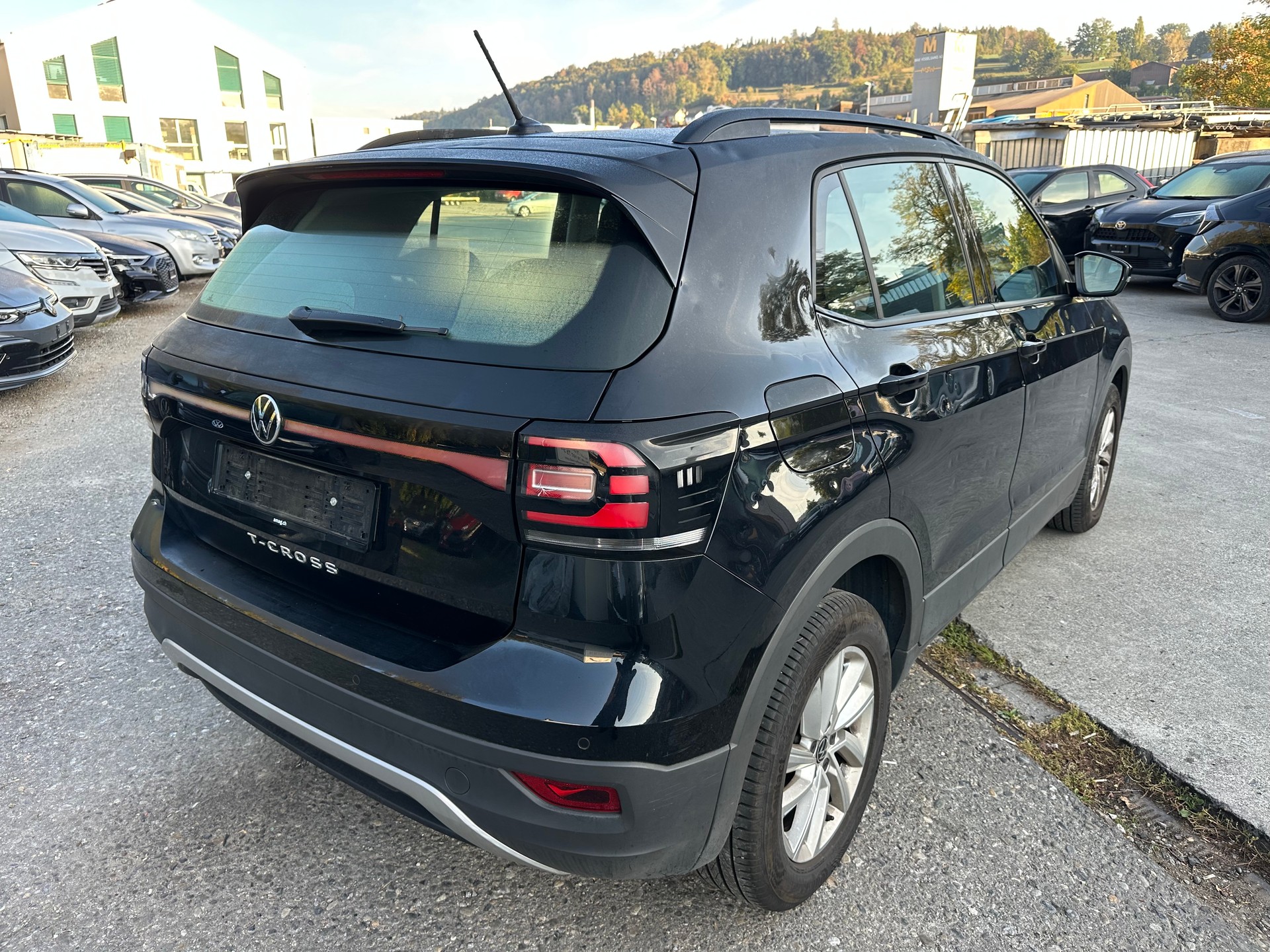 VW T-Cross 1.0 TSI Life DSG-image-4
