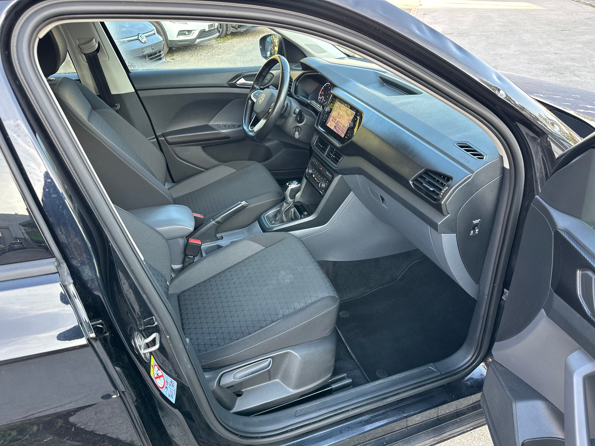 VW T-Cross 1.0 TSI Life DSG-image-13