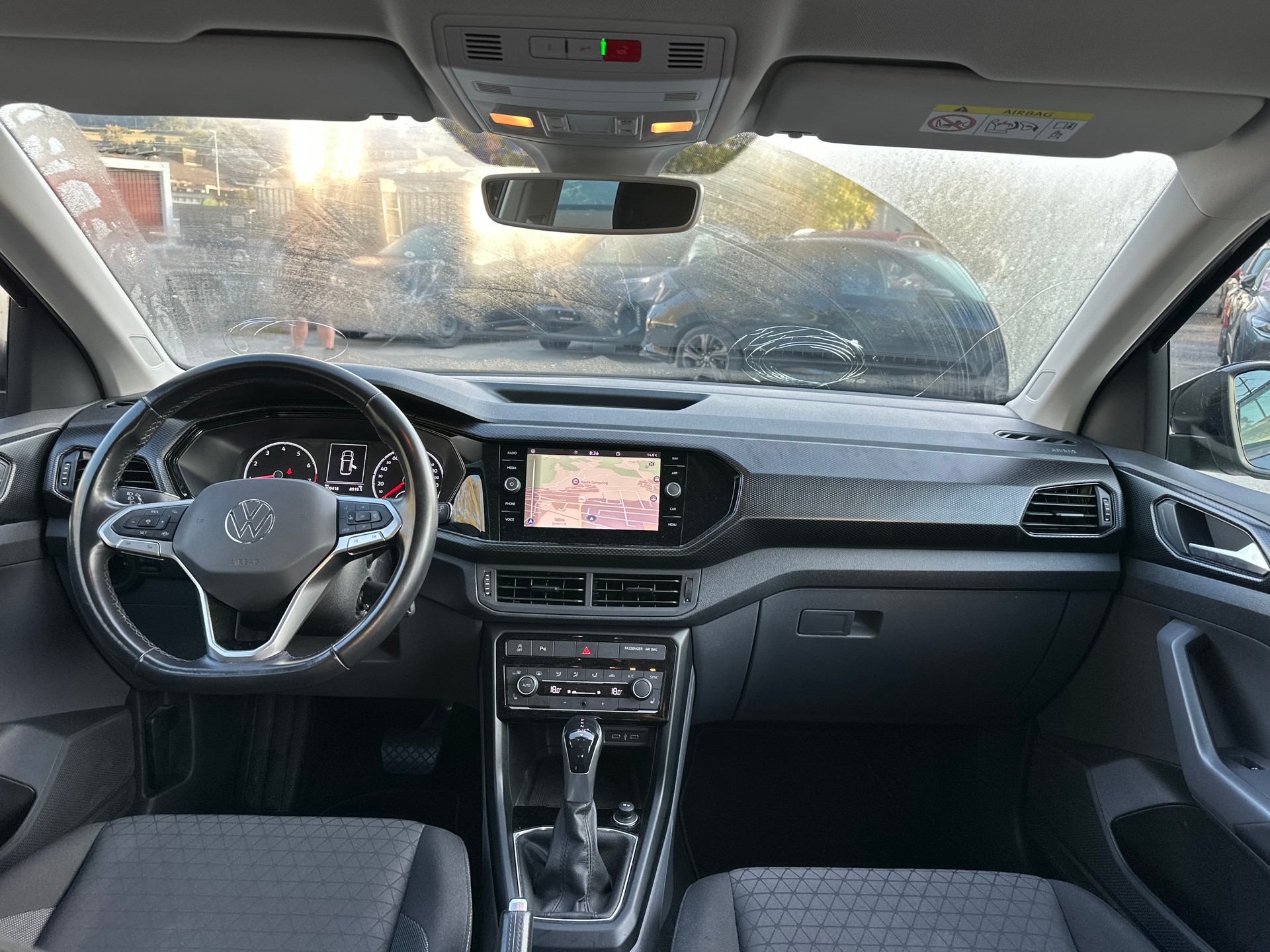 VW T-Cross 1.0 TSI Life DSG-image-14