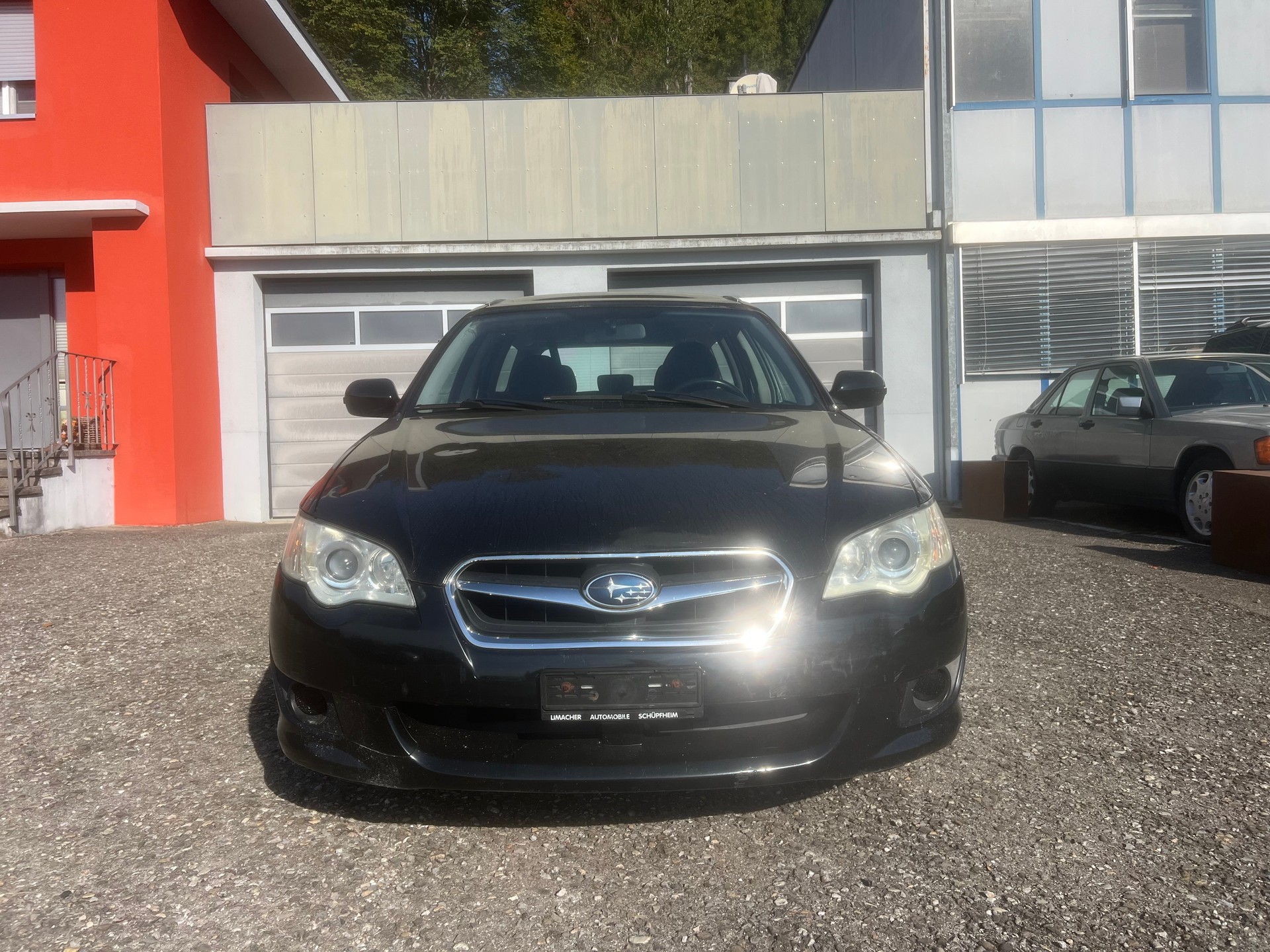 SUBARU Legacy 2.0R AWD Swiss-image-2