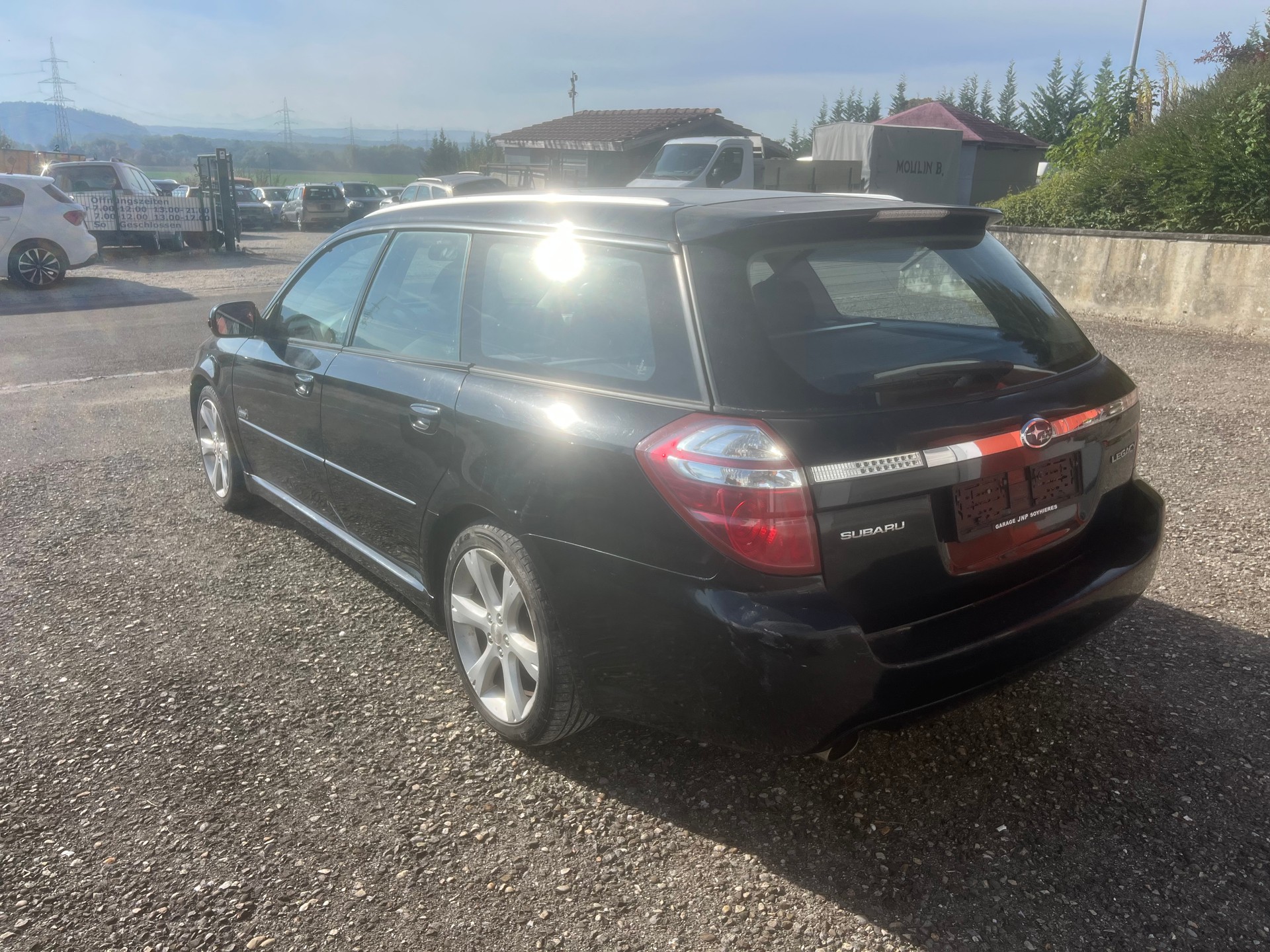SUBARU Legacy 2.0R AWD Swiss-image-3