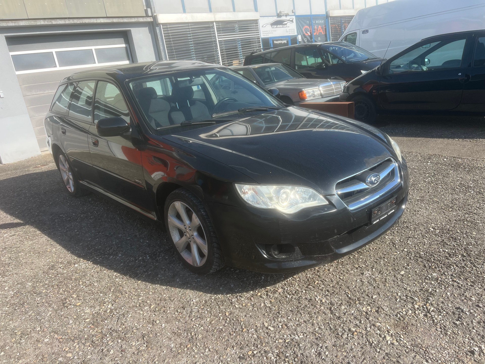 SUBARU Legacy 2.0R AWD Swiss-image-5
