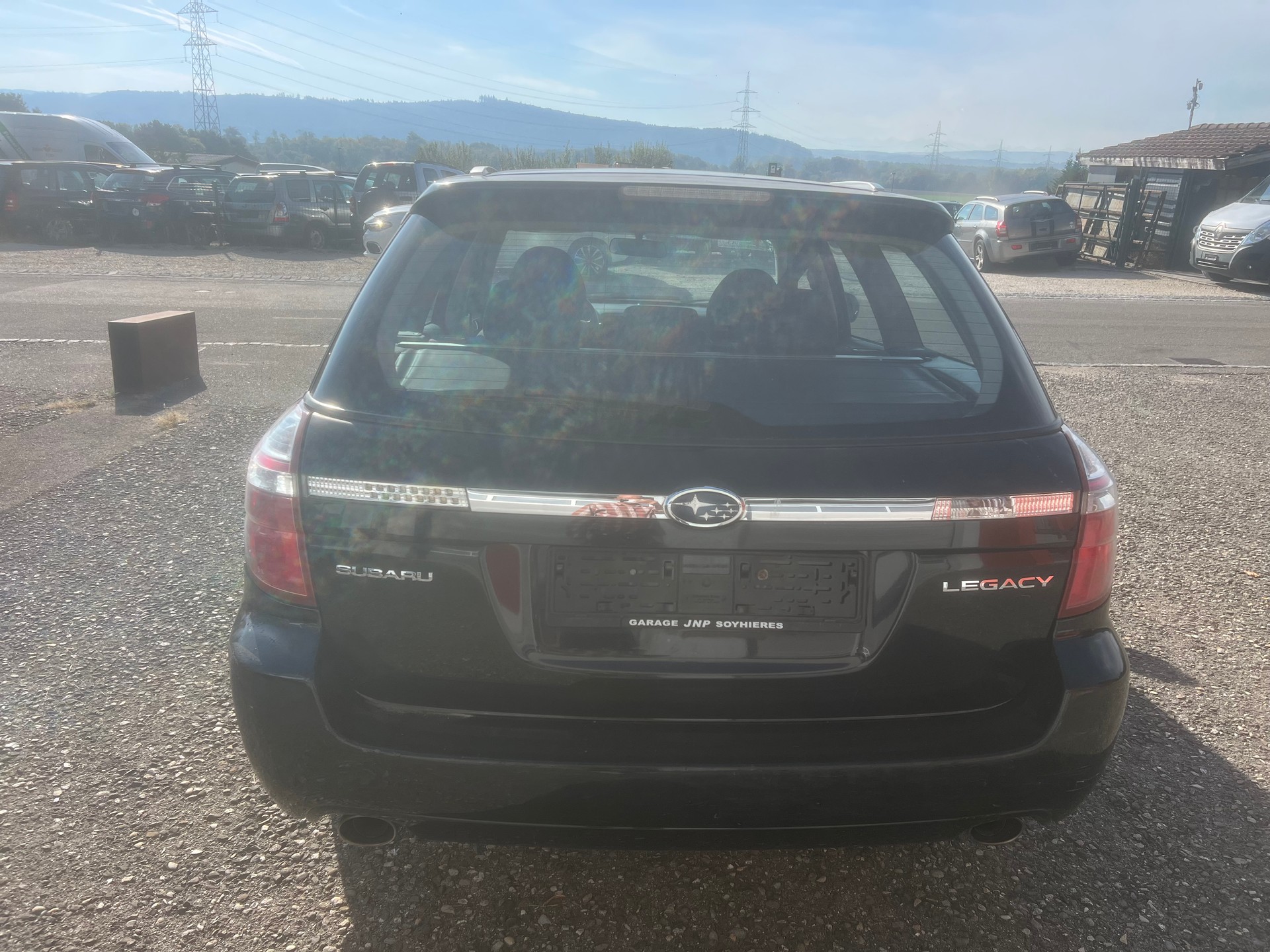 SUBARU Legacy 2.0R AWD Swiss-image-6