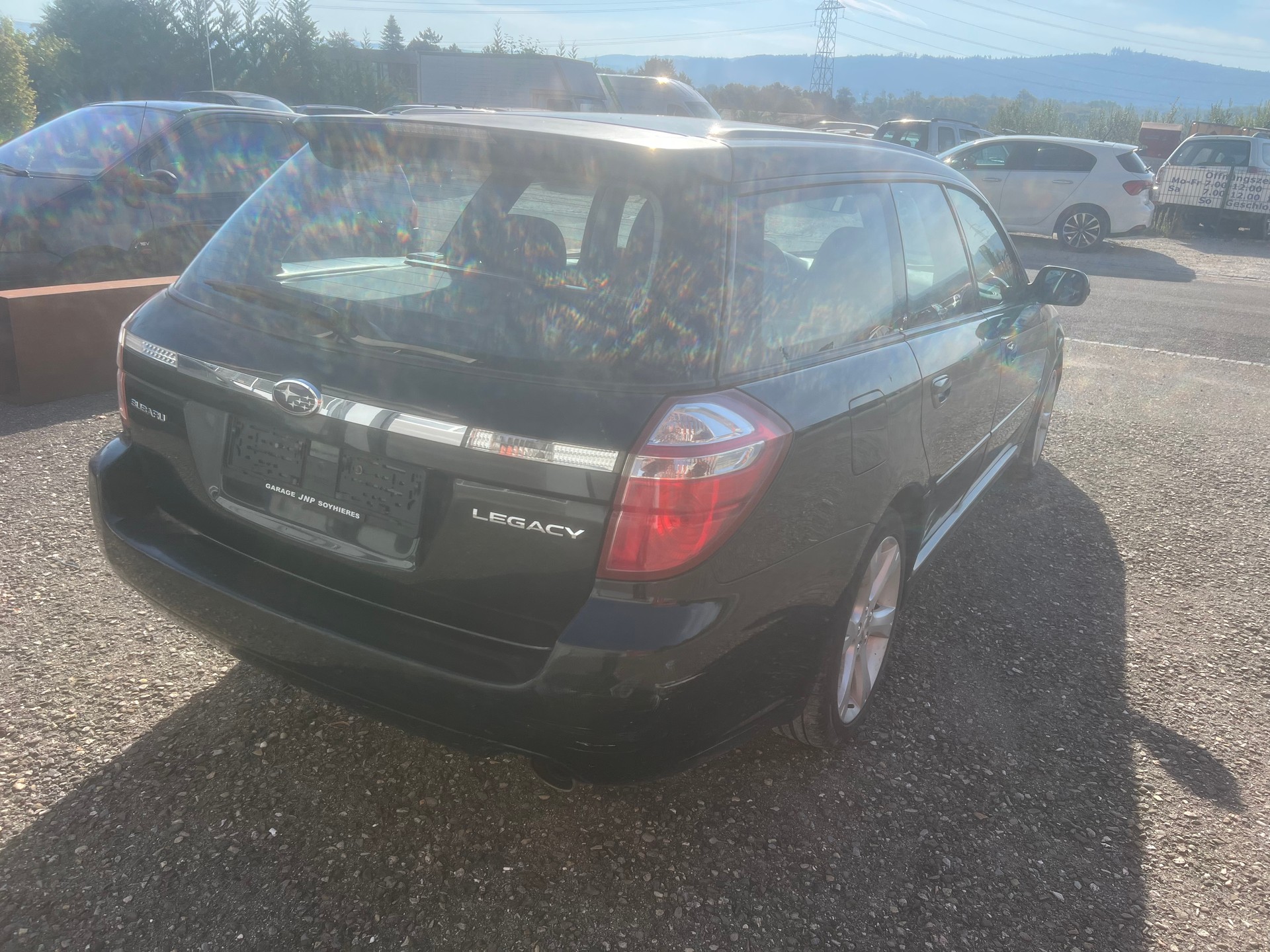 SUBARU Legacy 2.0R AWD Swiss-image-7