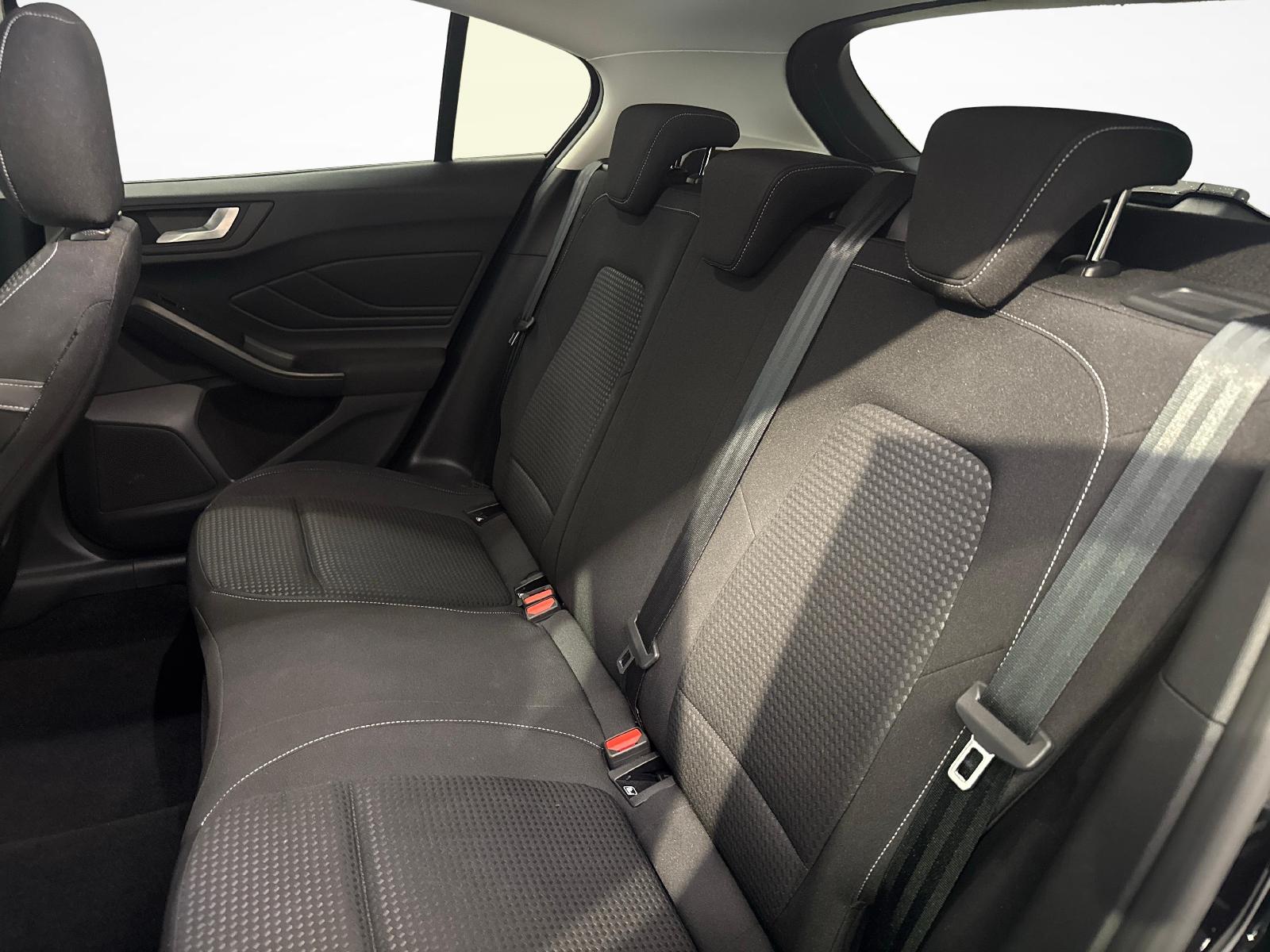 FORD Focus 1.0i EcoB Hybrid 125 Cool & Connect-image-10
