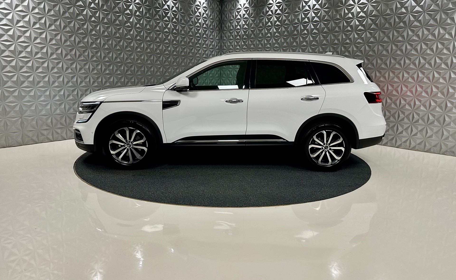 RENAULT Koleos 2.0 dCi Intens 4WD Xtronic CVT-image-7