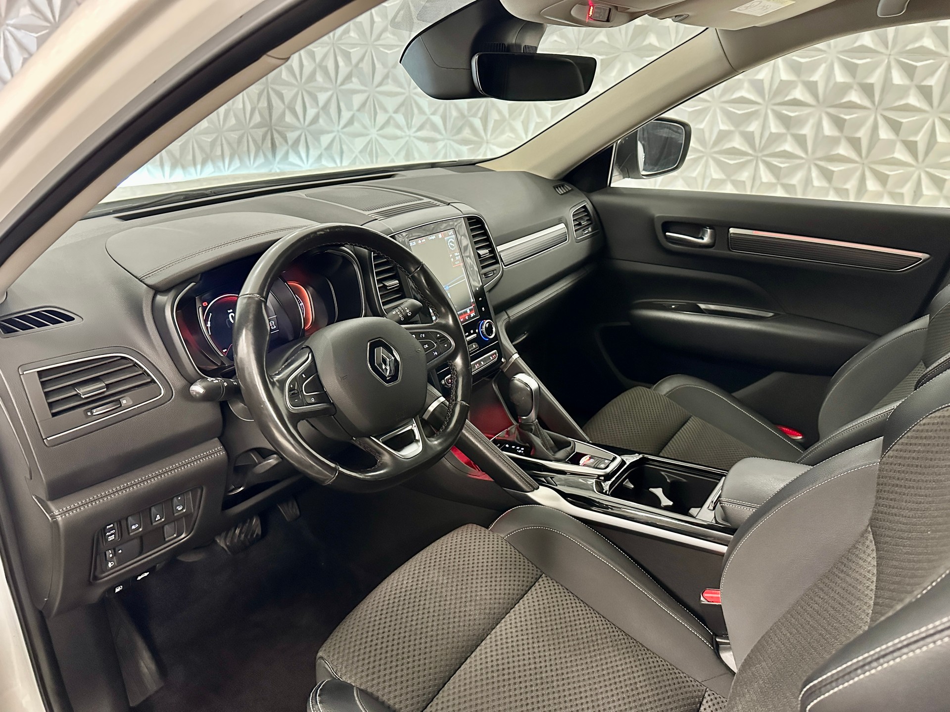 RENAULT Koleos 2.0 dCi Intens 4WD Xtronic CVT-image-11