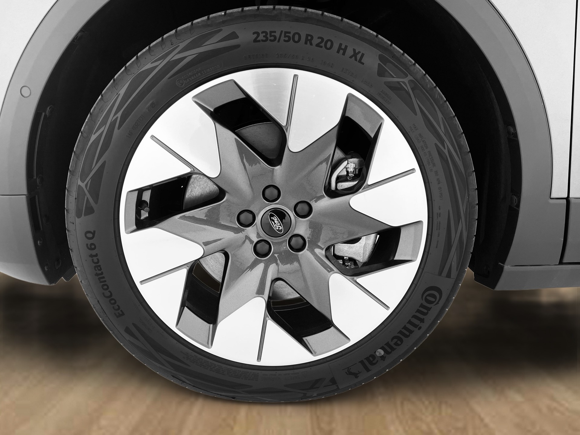 FORD Explorer Extended Range Premium AWD-image-12