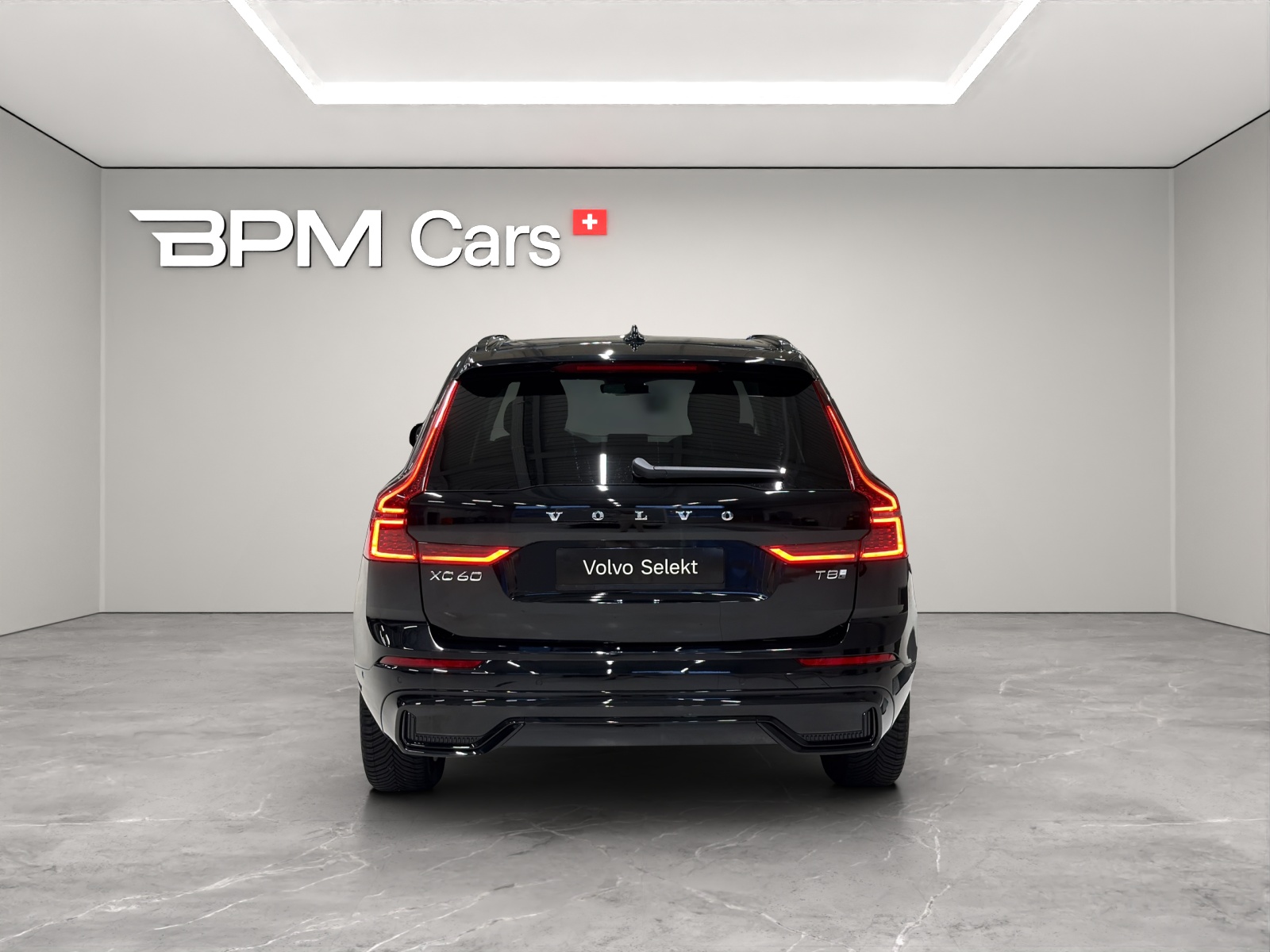 VOLVO XC60 2.0 T8 TE Plus Dark eAWD-image-4