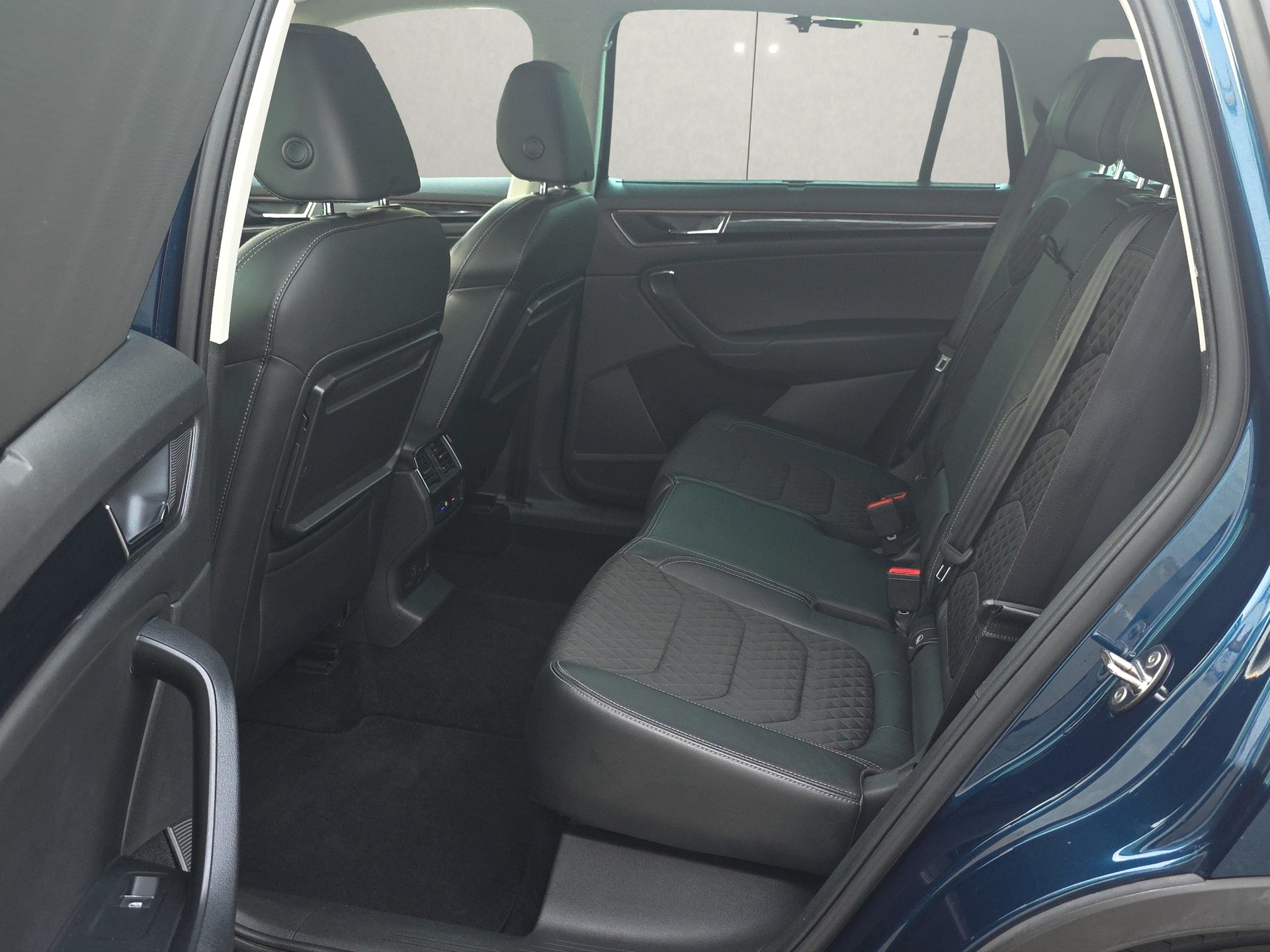 SKODA Kodiaq 2.0 TDI CR Style4x4 DSG-image-10