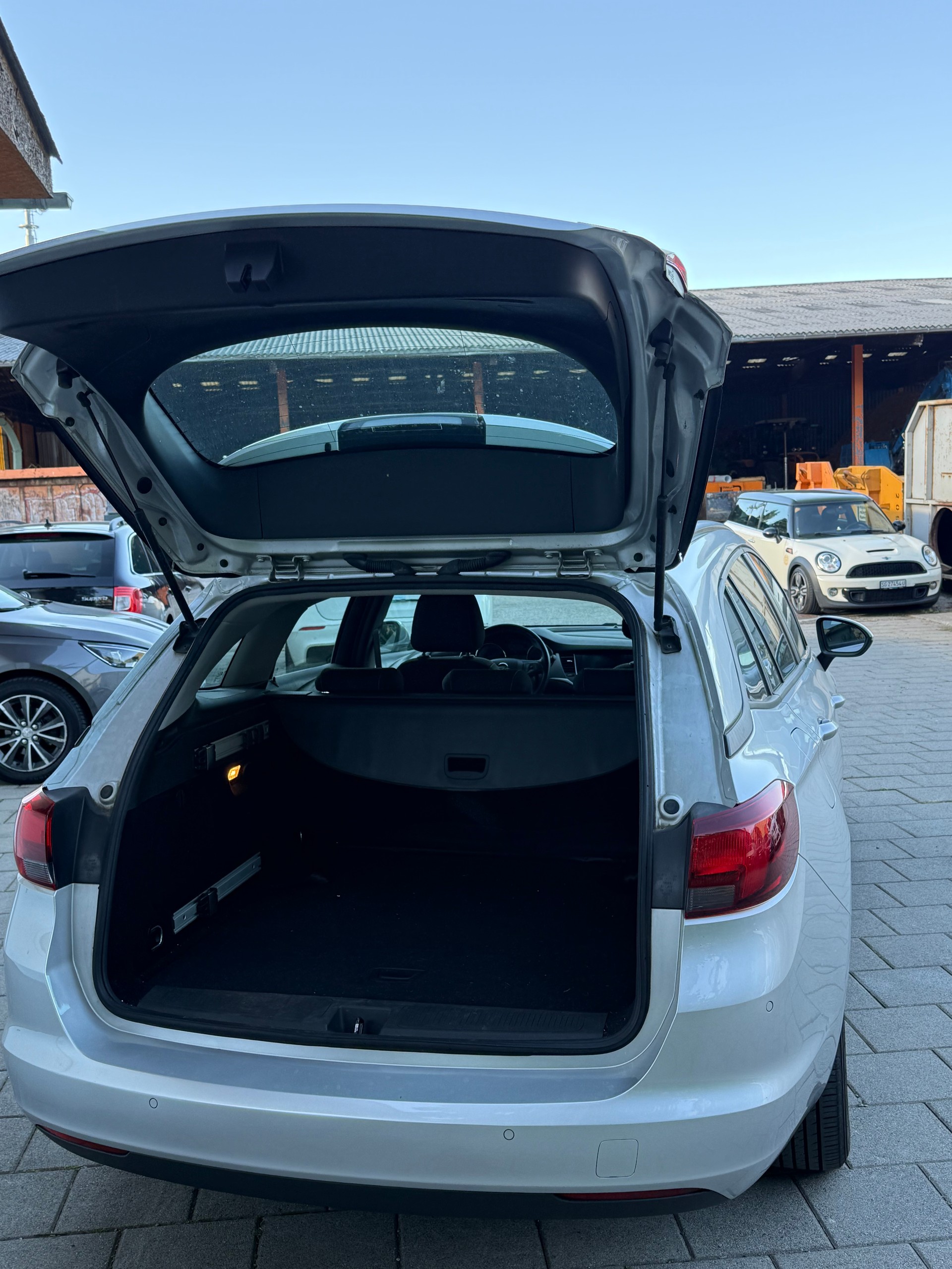 OPEL Astra Sports Tourer 1.6 CDTi ecoF Excellence Autom-image-5