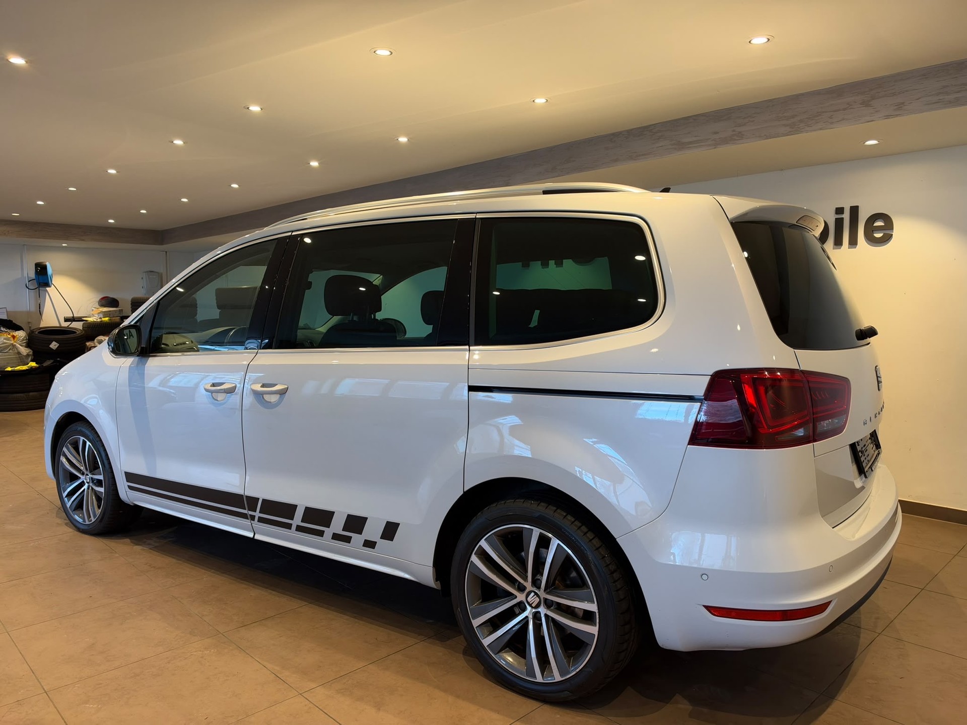 SEAT Alhambra 2.0 TDI 177 Sw. FR 4x4 DSG S/S-image-4