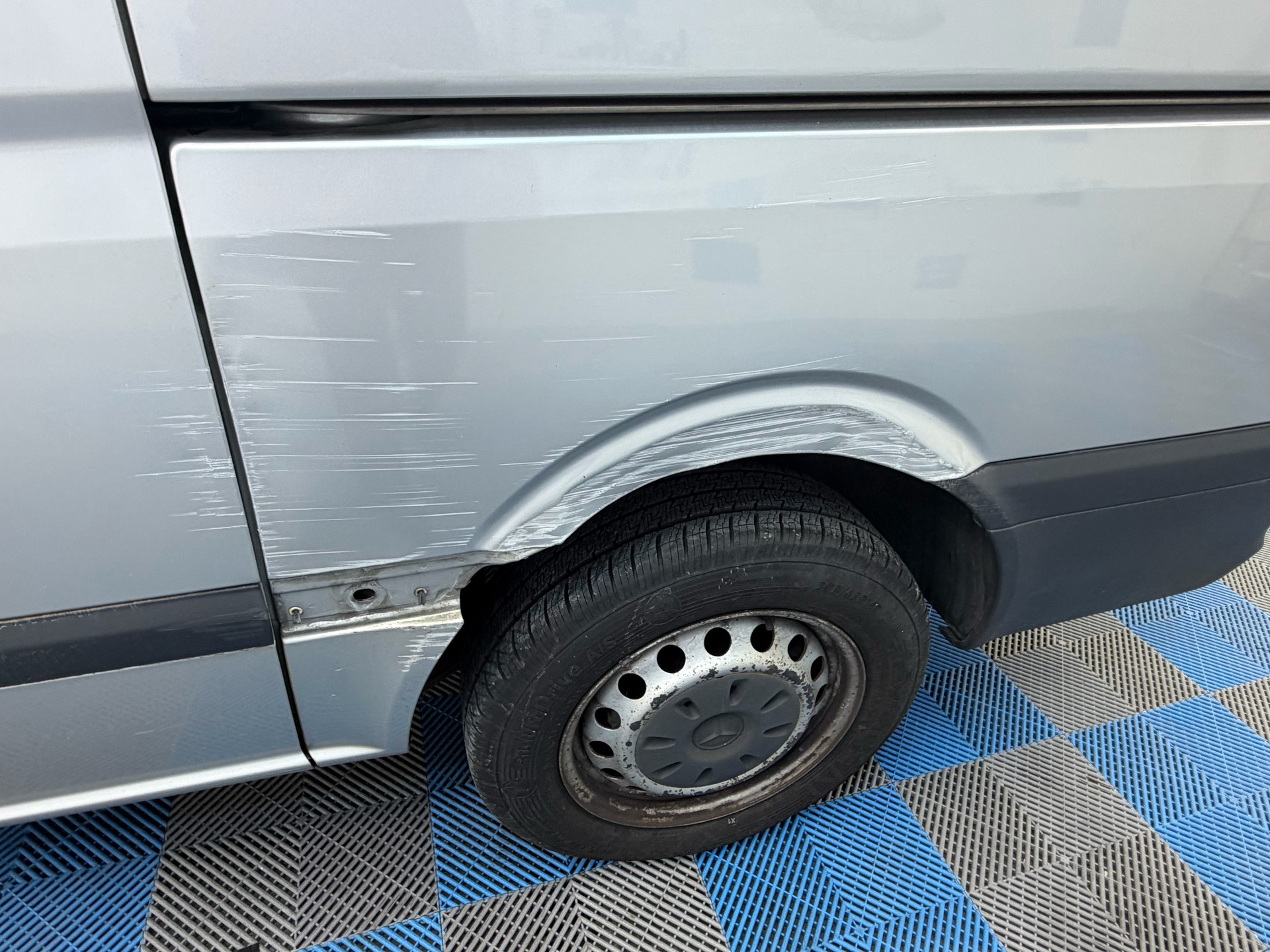 MERCEDES-BENZ Vito 111 CDI-image-13