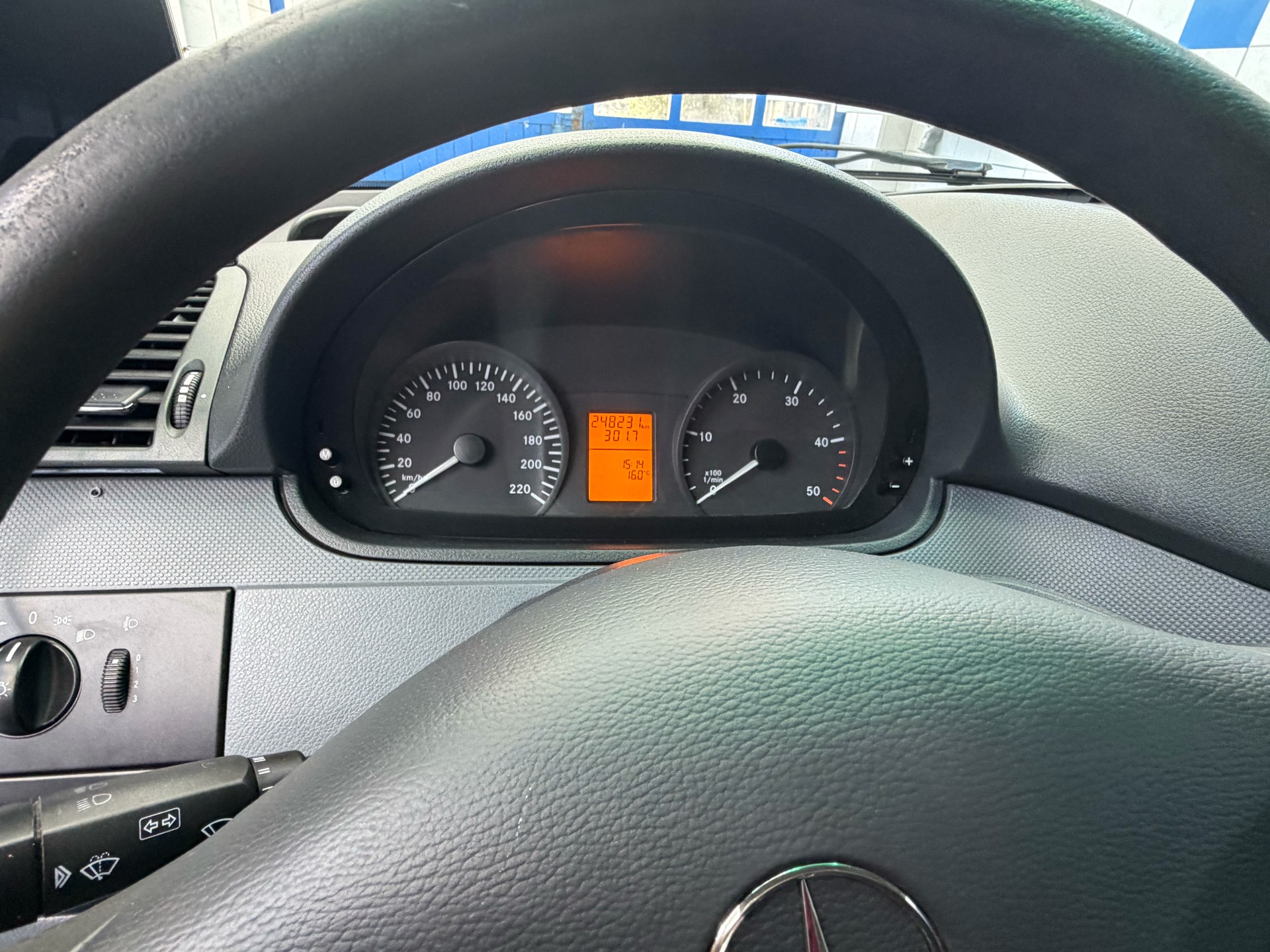 MERCEDES-BENZ Vito 111 CDI-image-4