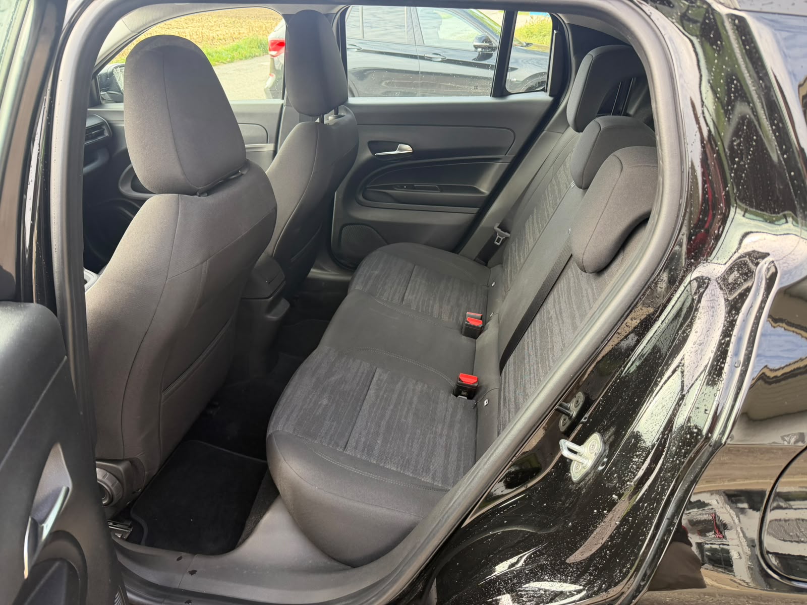 JEEP Avenger 1.2 Turbo MHEV Swiss Altitude Plus-image-7