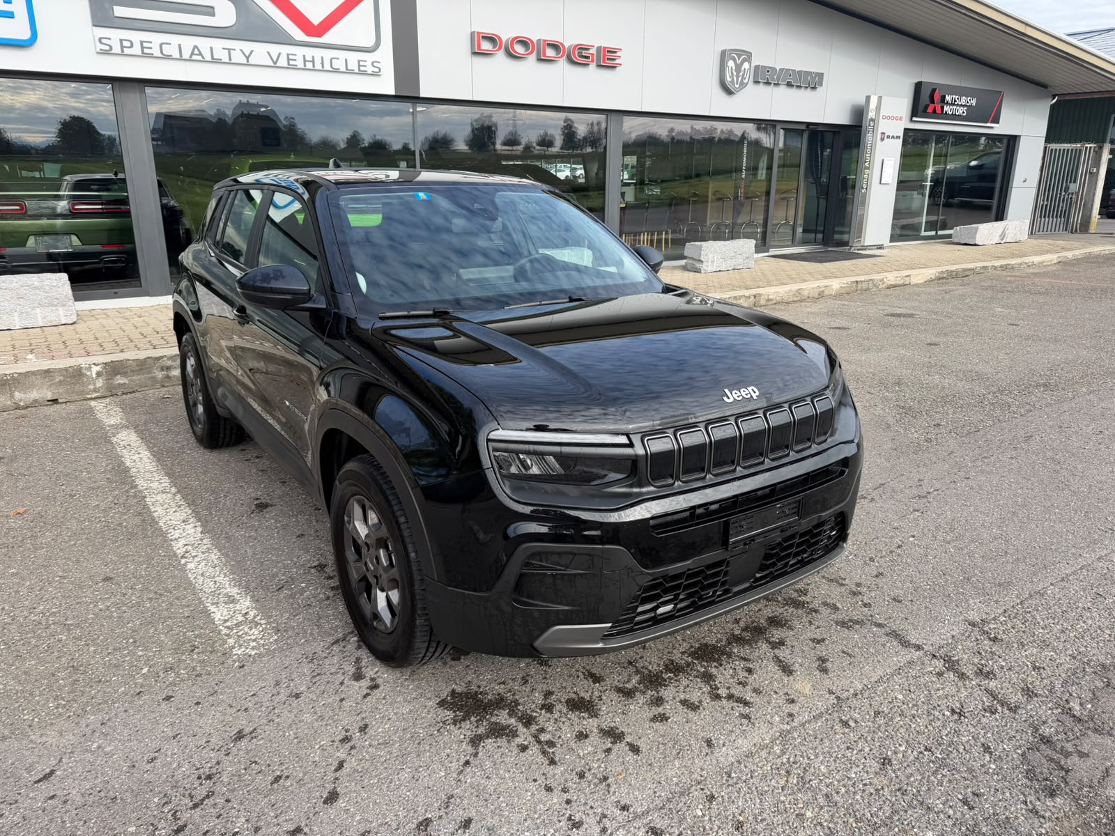JEEP Avenger 1.2 Turbo MHEV Swiss Altitude Plus-image-2