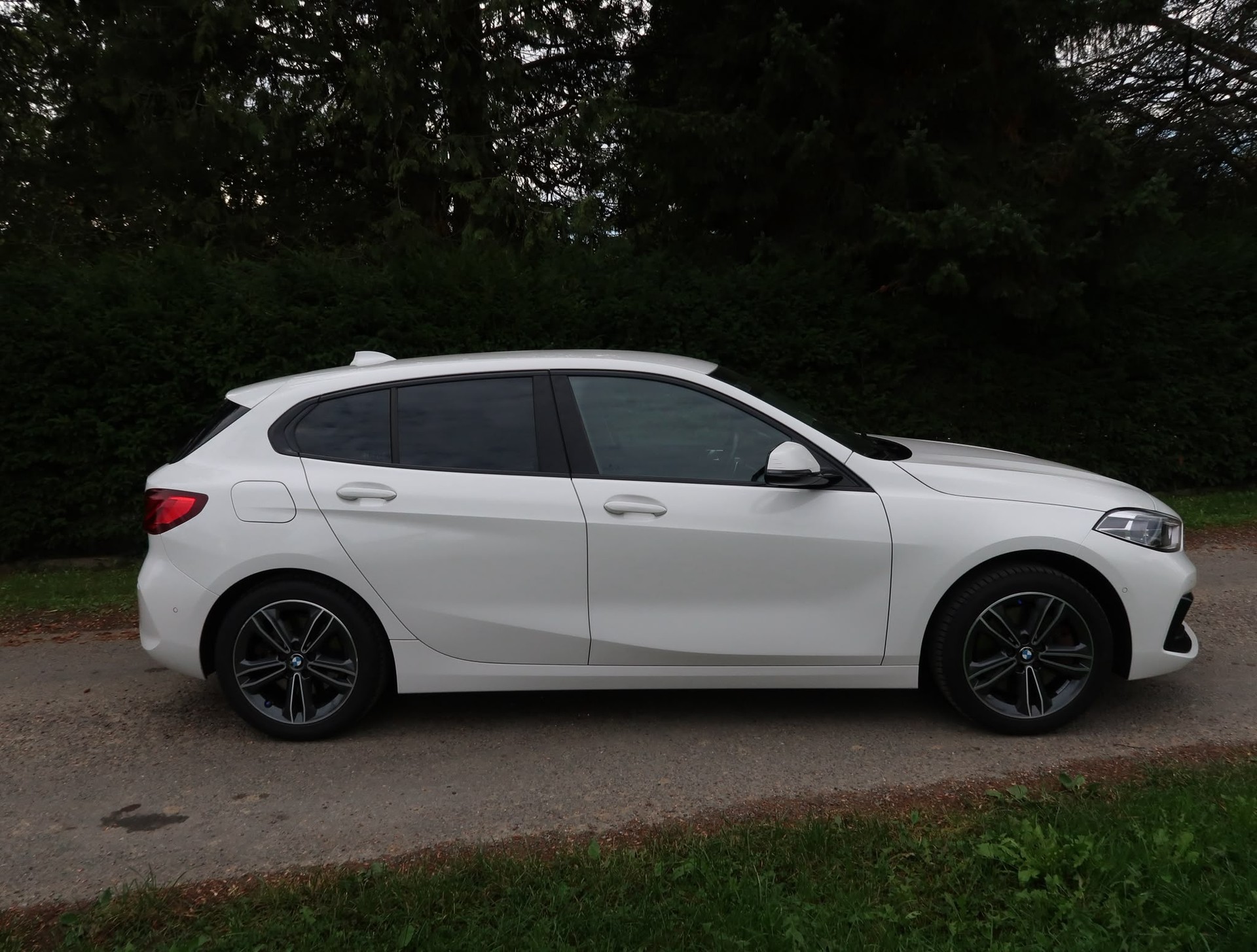 BMW 120d xDrive Steptronic Sport Line-image-3