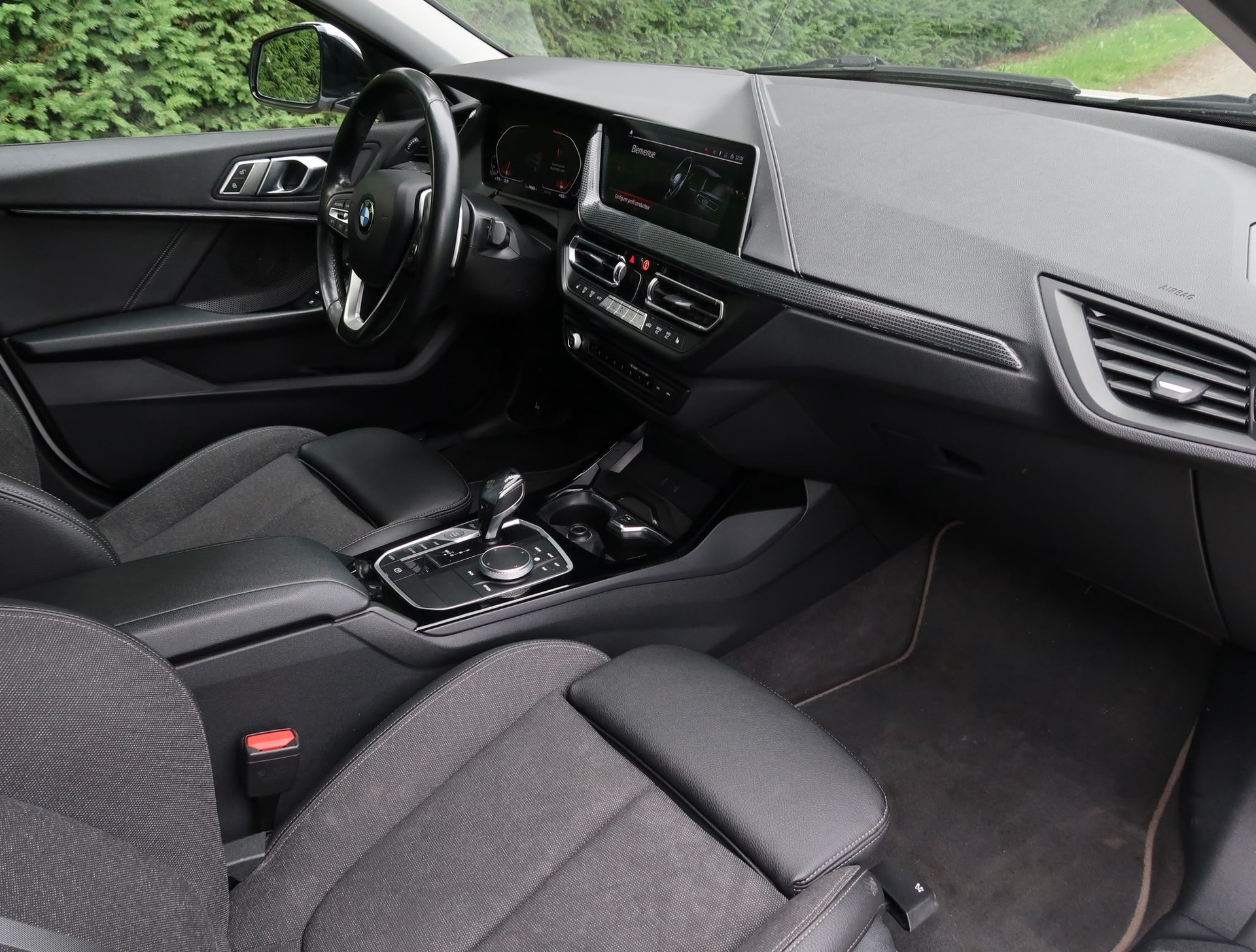 BMW 120d xDrive Steptronic Sport Line-image-14