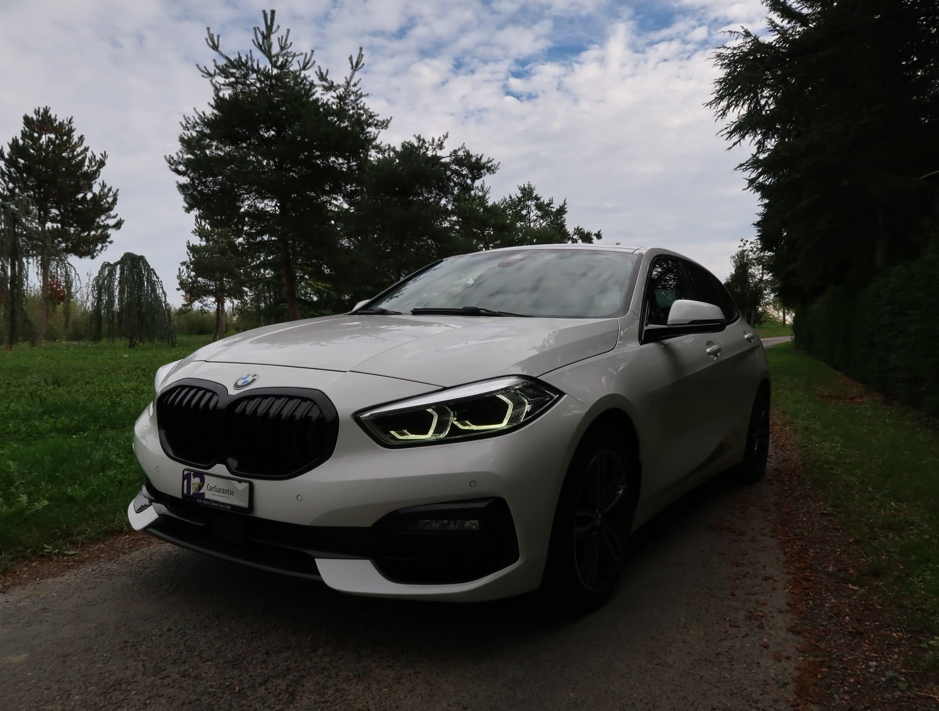 BMW 120d xDrive Steptronic Sport Line-image-0