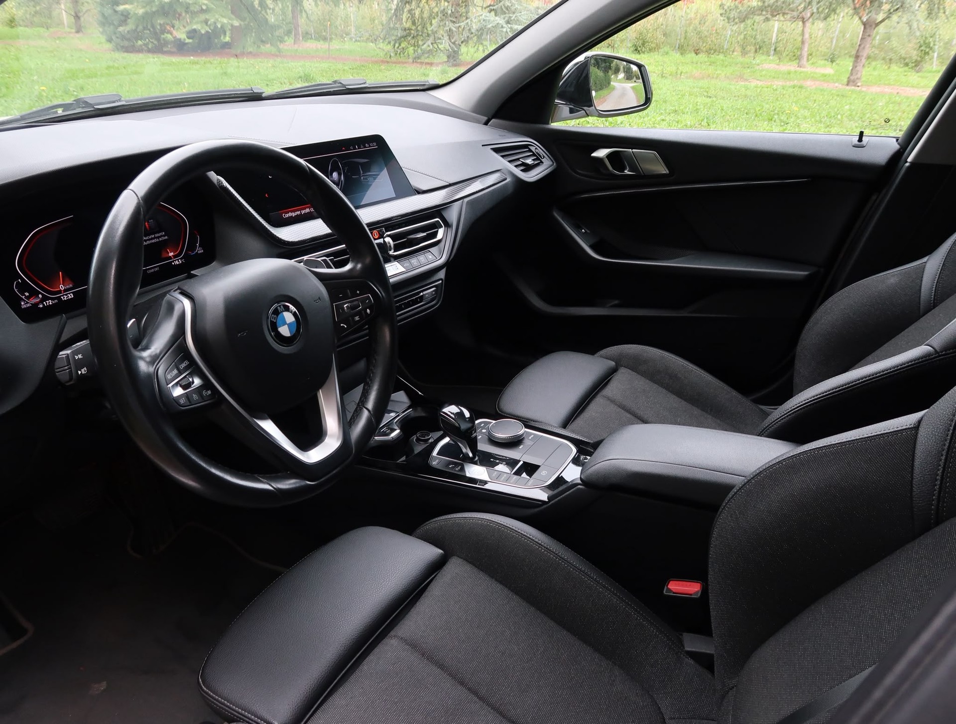 BMW 120d xDrive Steptronic Sport Line-image-11