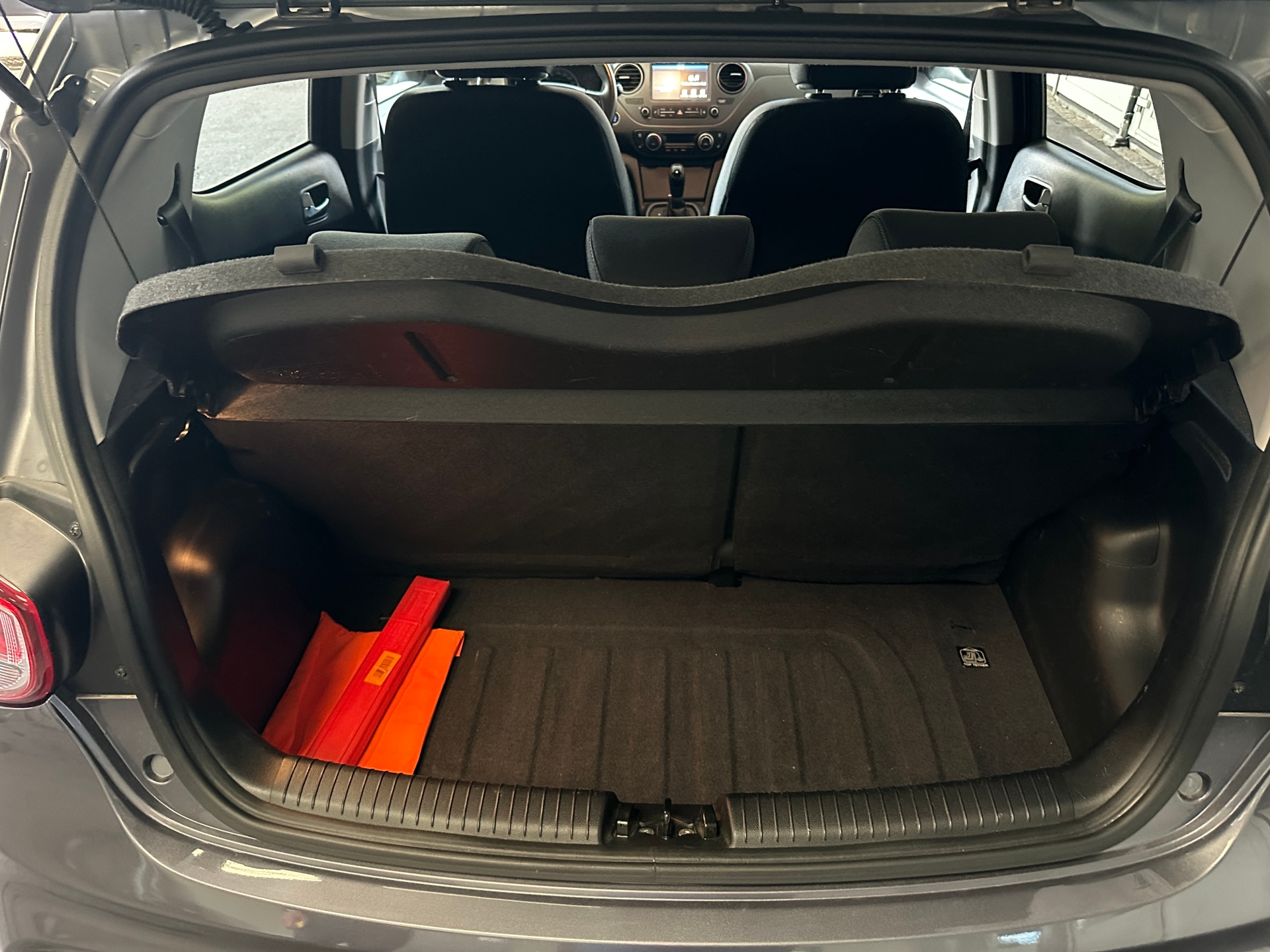 HYUNDAI i10 1.2 Vertex-image-11