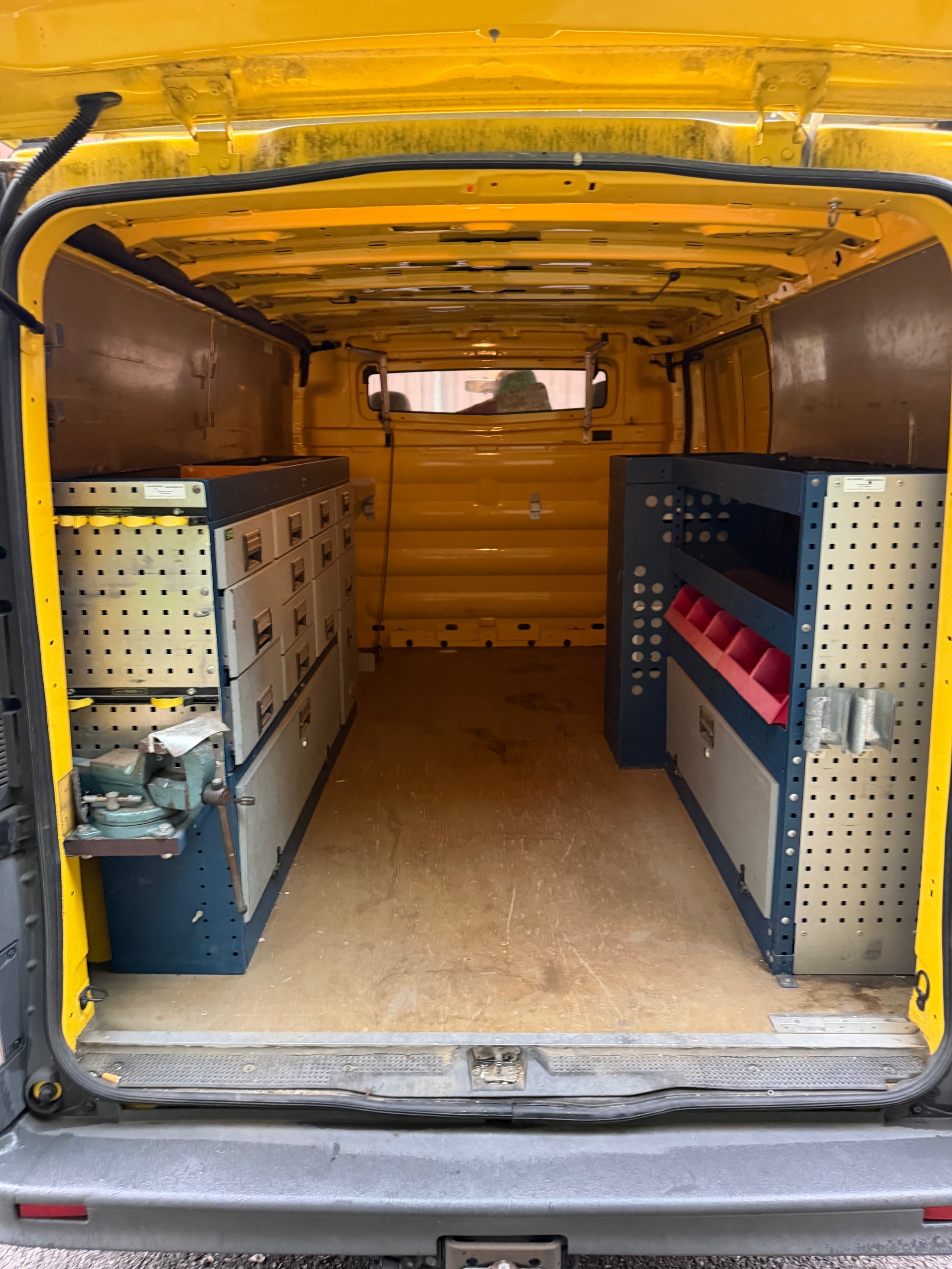 RENAULT Trafic 2.0 dCi 115 2.9t L1H1-image-5