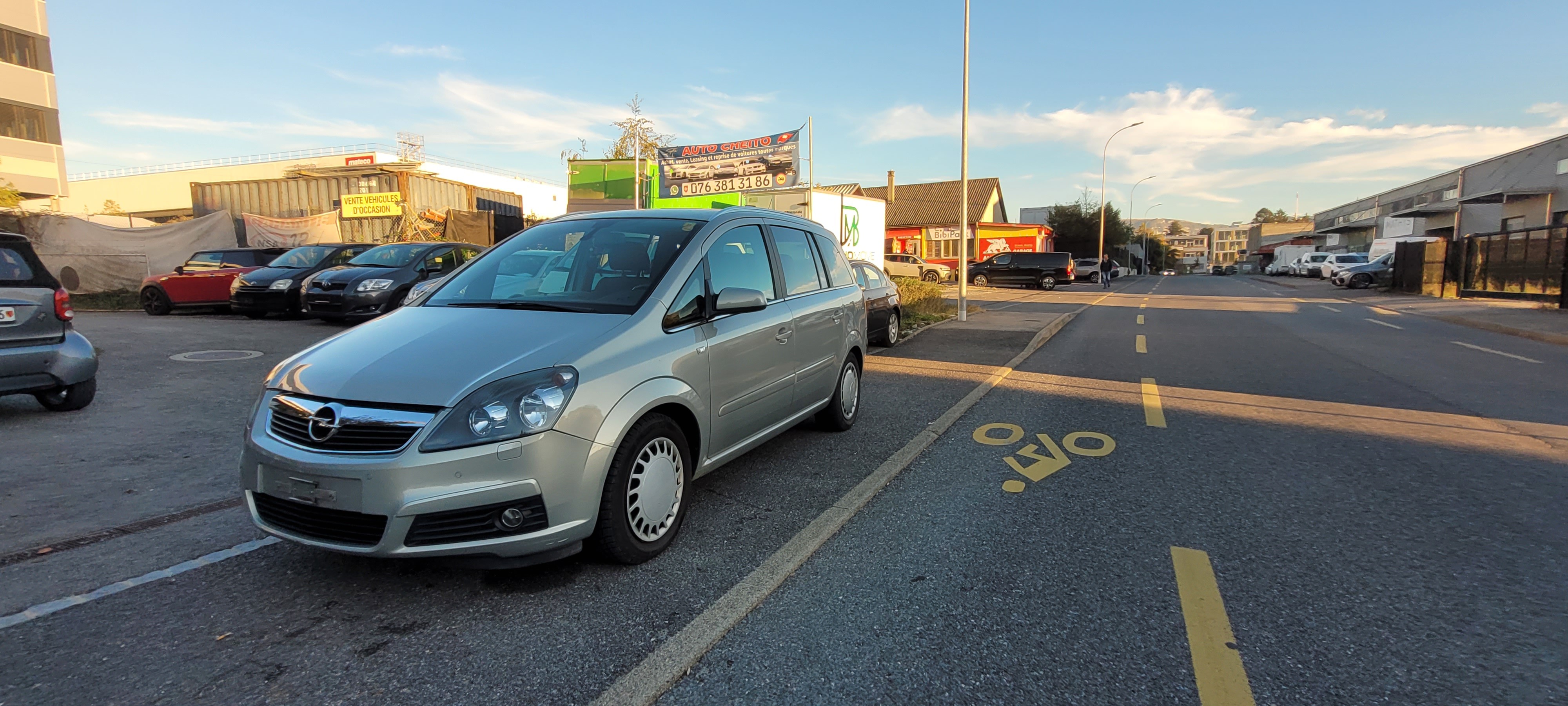Car photo