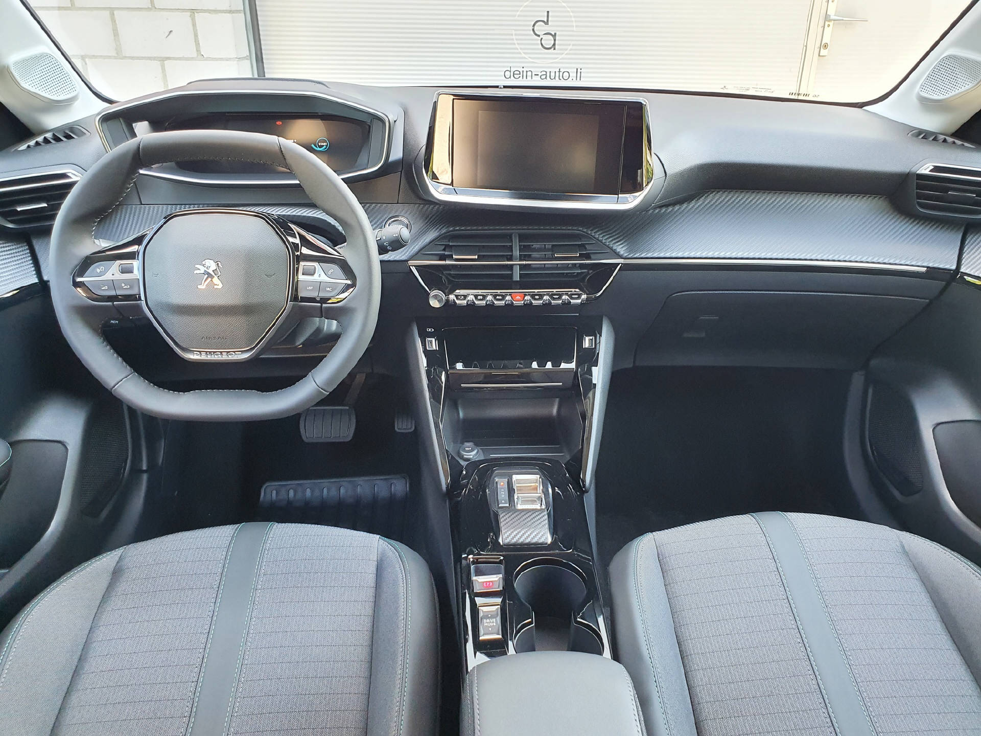 PEUGEOT 208 Elektrik Allure Pack-image-12