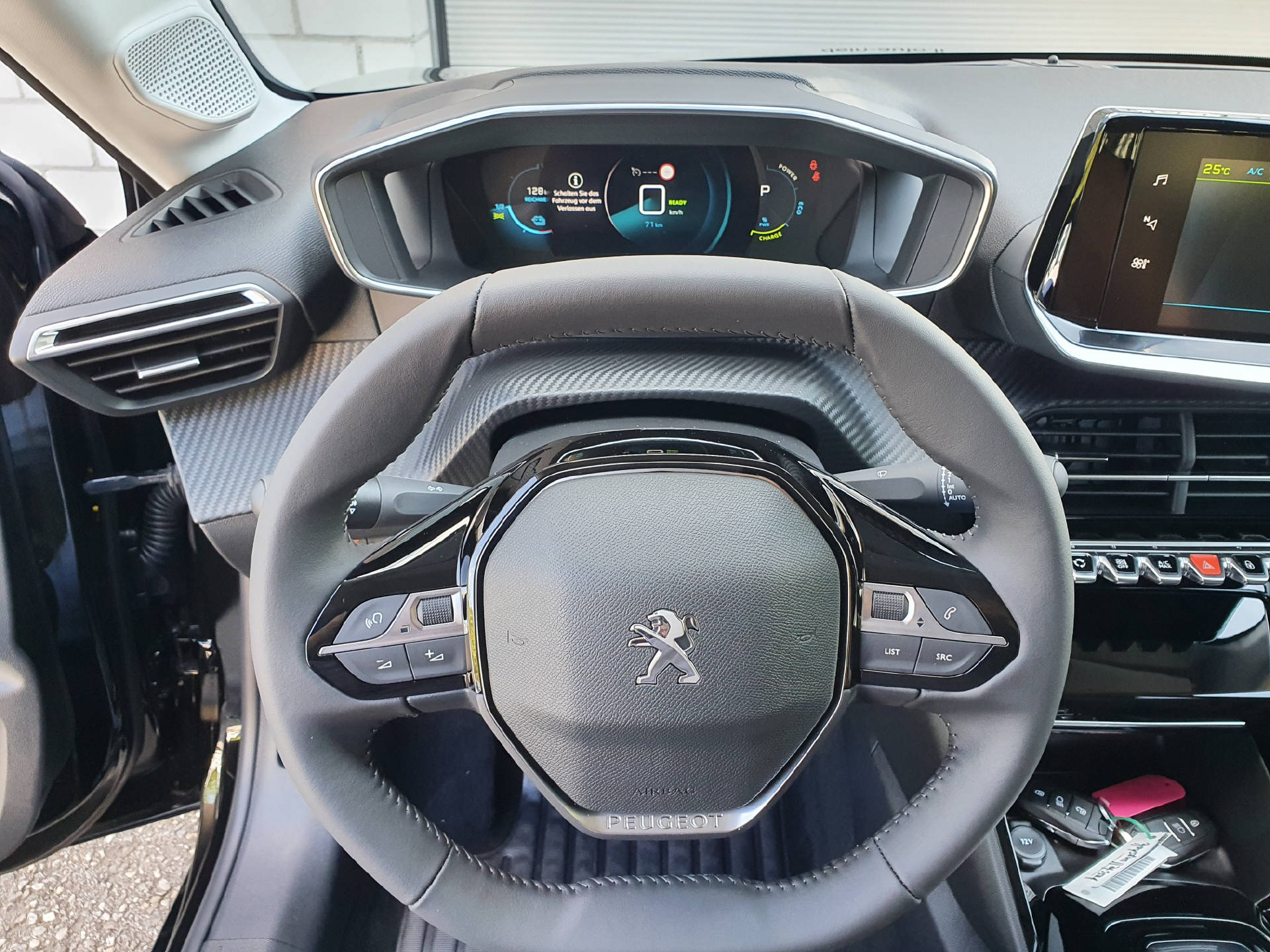 PEUGEOT 208 Elektrik Allure Pack-image-9