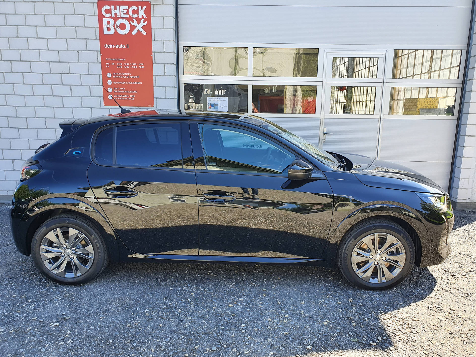 PEUGEOT 208 Elektrik Allure Pack-image-7