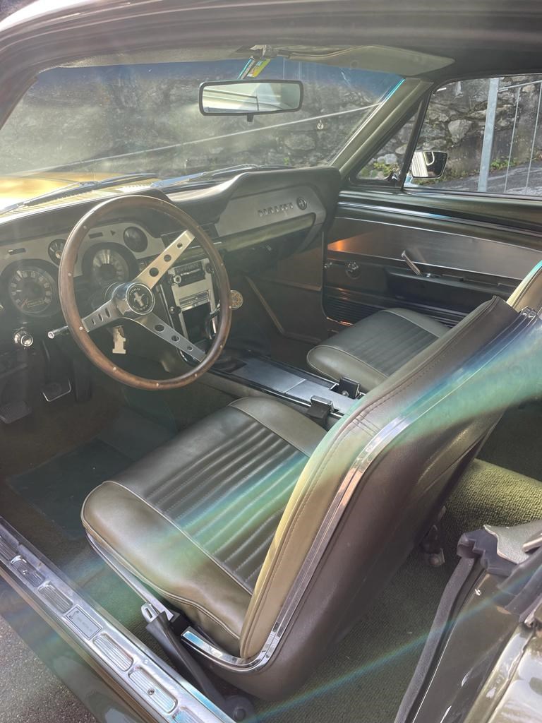 FORD MUSTANG Fastback-image-3