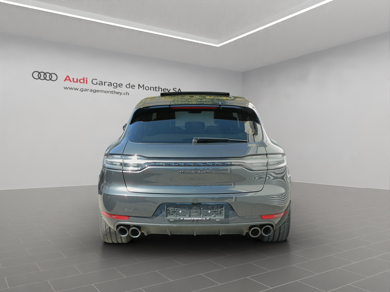 PORSCHE Macan Turbo PDK-image-2