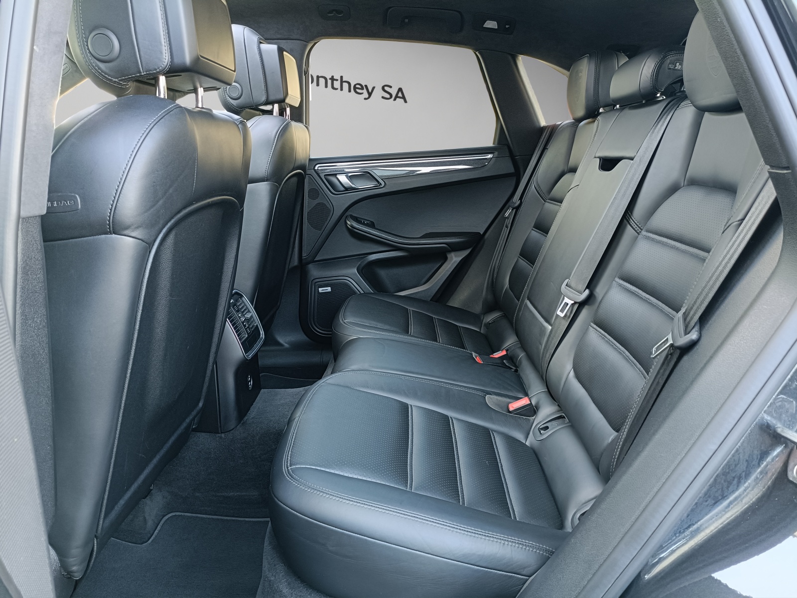 PORSCHE Macan Turbo PDK-image-12