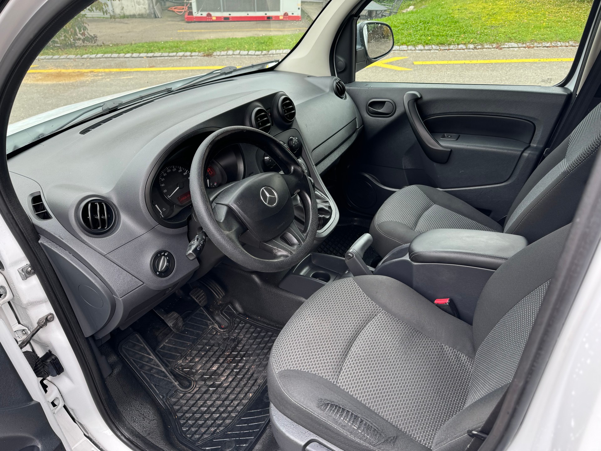 MERCEDES-BENZ Citan 109 CDI L Euro 5-image-11