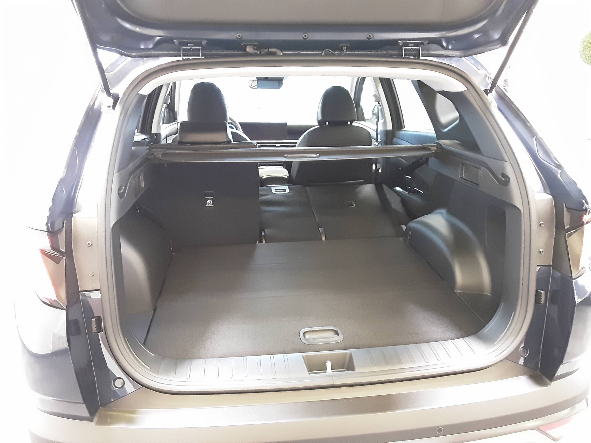 HYUNDAI Tucson 1.6 T-GDi Amplia 4WD-image-6