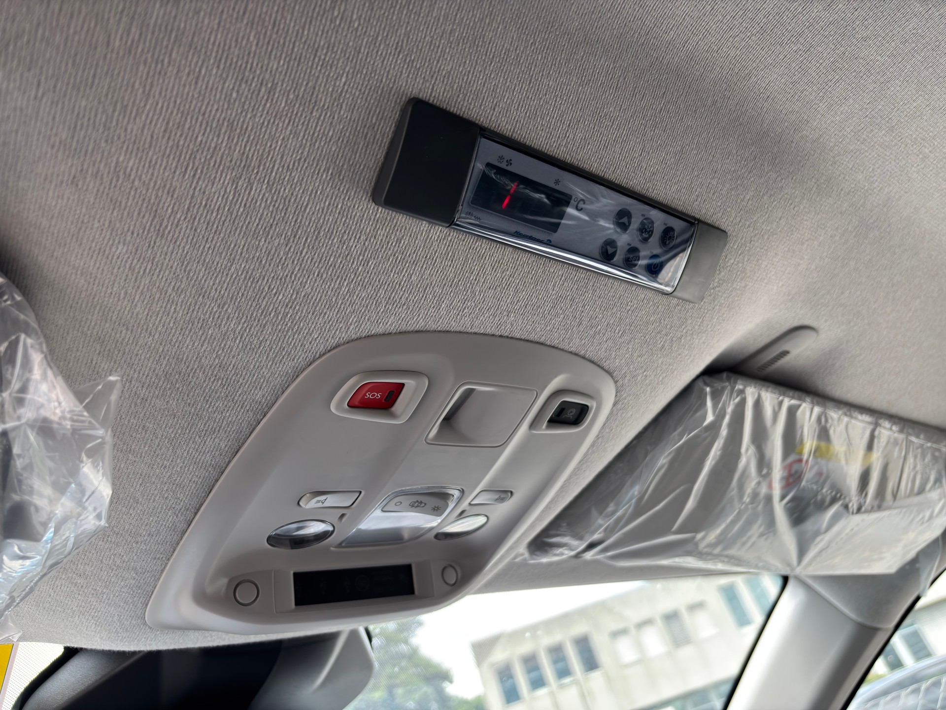 PEUGEOT Expert 2.0 BlueHDi 145 Frigorifique (- 21°/+20°)-image-6