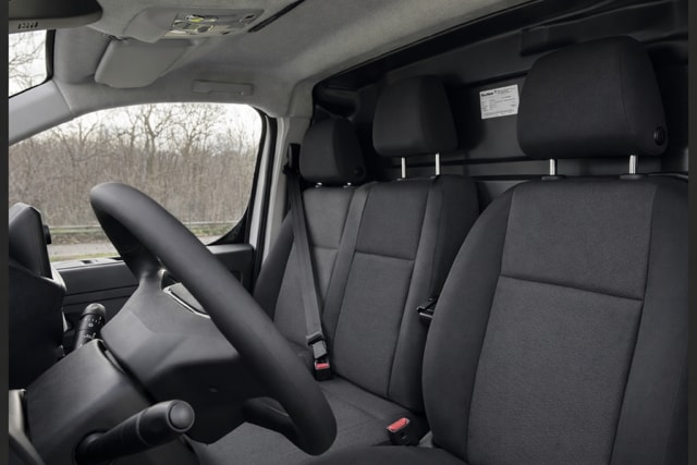 PEUGEOT Expert 2.0 BlueHDi 145 Frigorifique (- 21°/+20°)-image-9