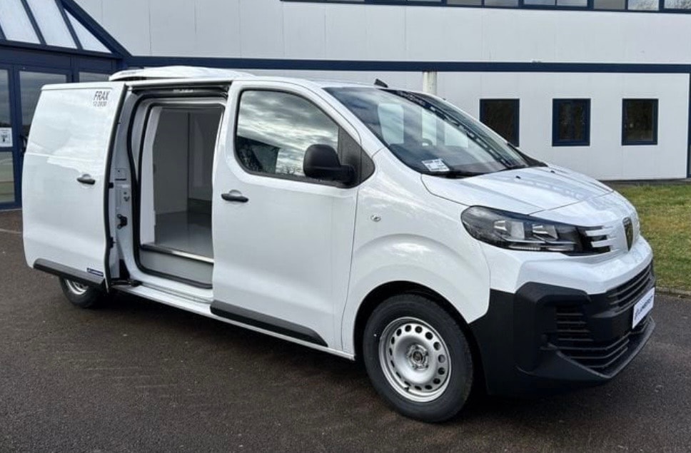 PEUGEOT Expert 2.0 BlueHDi 145 Frigorifique (- 21°/+20°)-image-12
