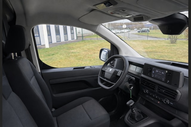PEUGEOT Expert 2.0 BlueHDi 145 Frigorifique (- 21°/+20°)-image-11