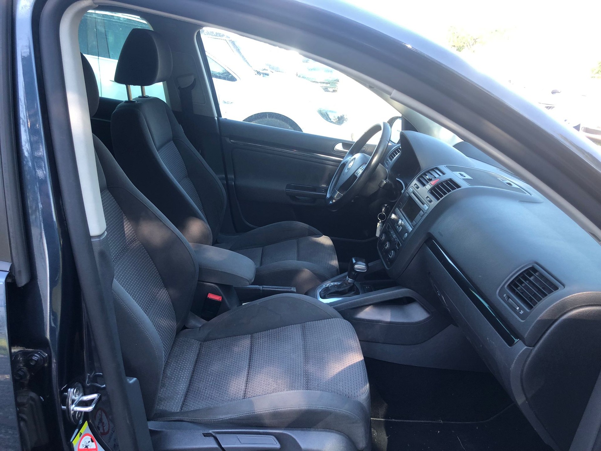 VW Golf 1.4 TSI GT Sport DSG-image-8