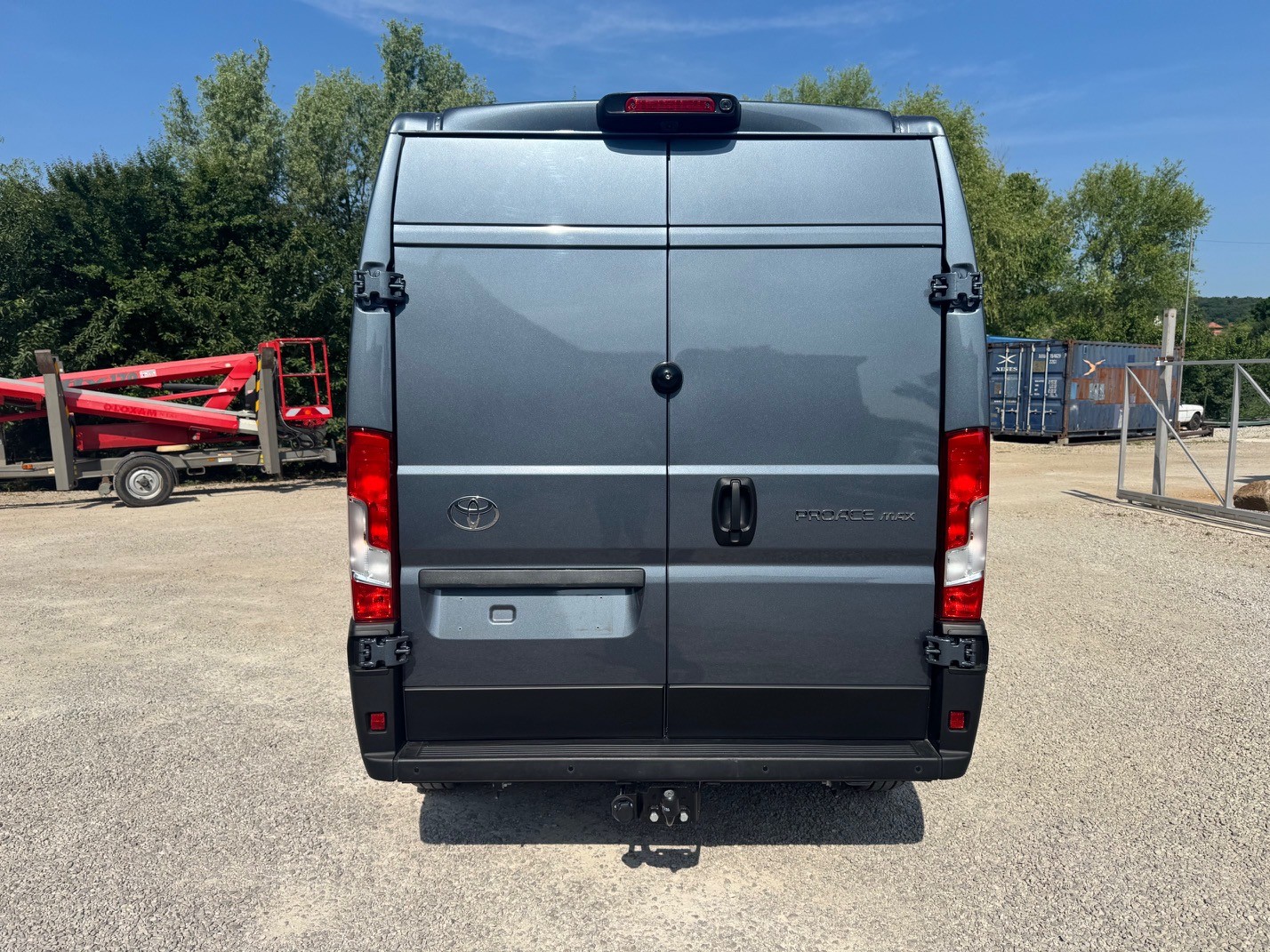 TOYOTA L3H2 Comfort Executive 180Ps Automat mit Vollausstattung !!!!-image-3