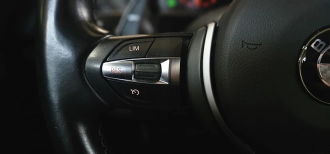 BMW M2 Drivelogic *CH-Fahrzeug* *frisch ab MFK*-image-13