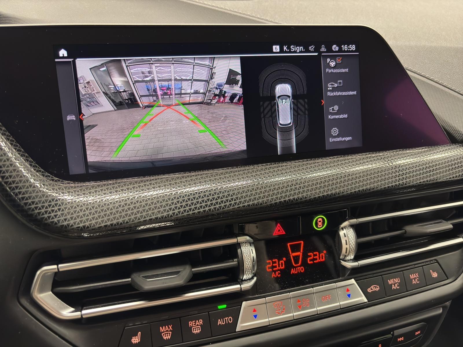 BMW 116d Sport Line-image-12