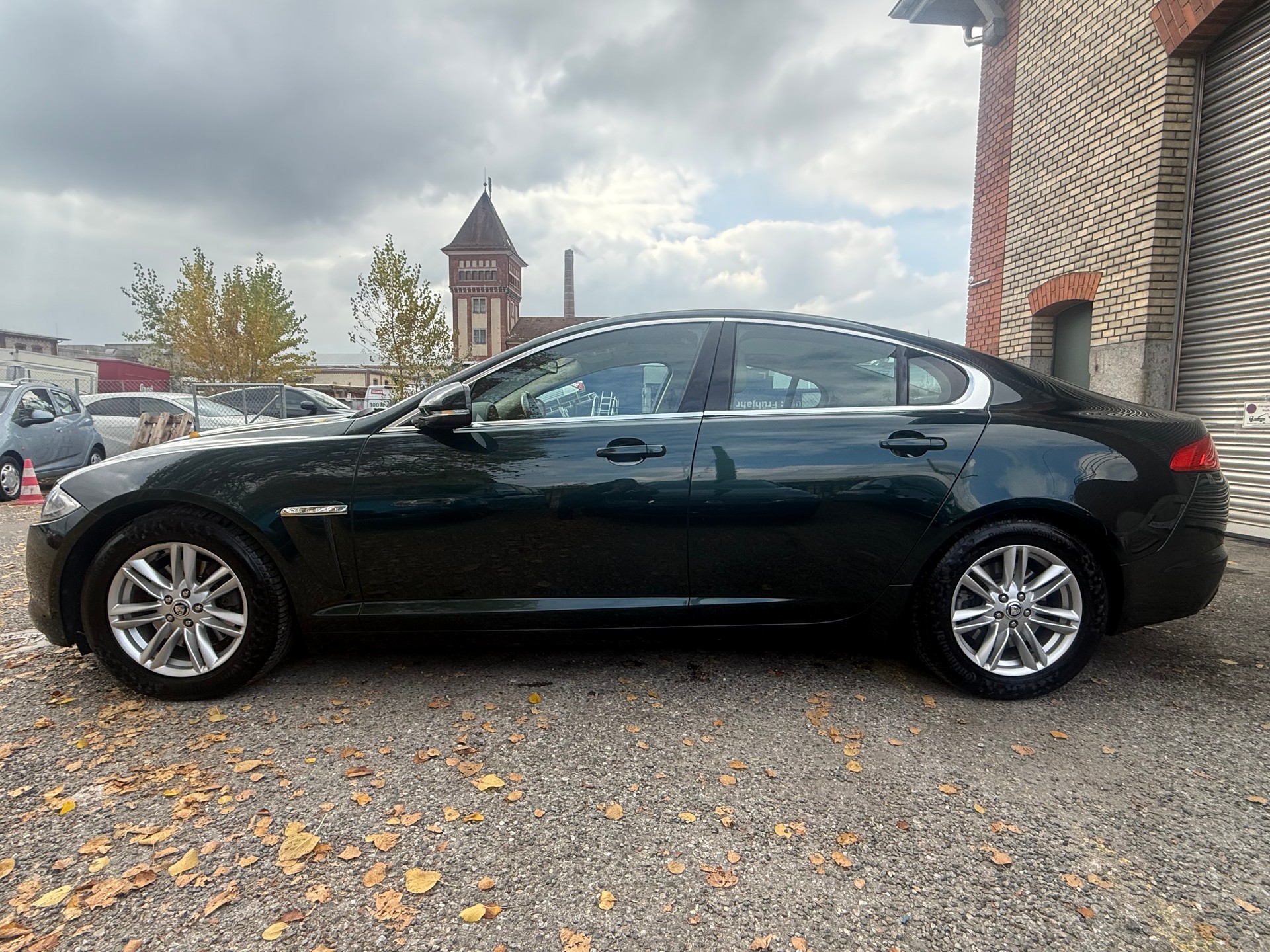 JAGUAR XF 3.0d V6 Luxury-image-4