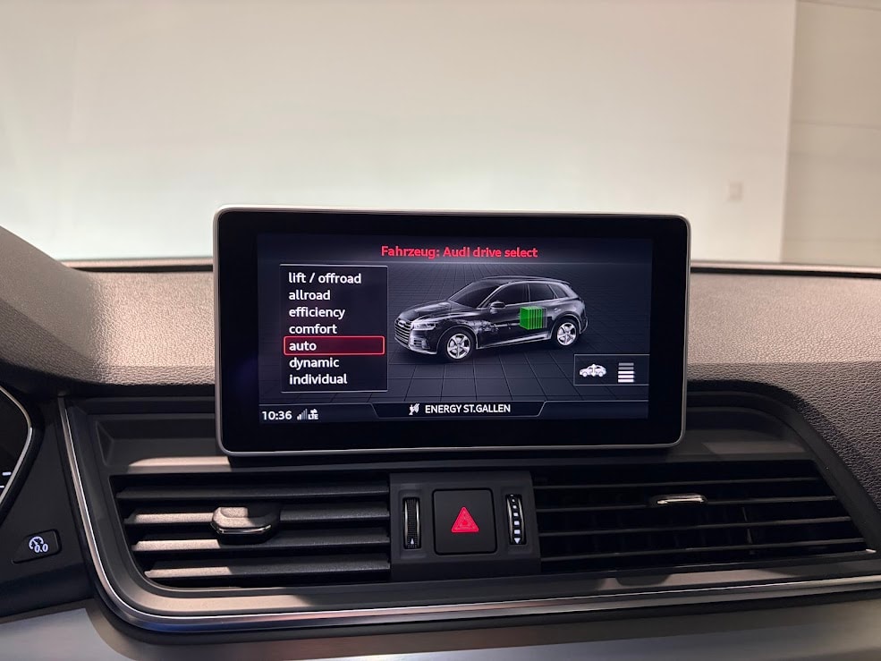 AUDI Q5 55 TFSI e sport quattro-image-8