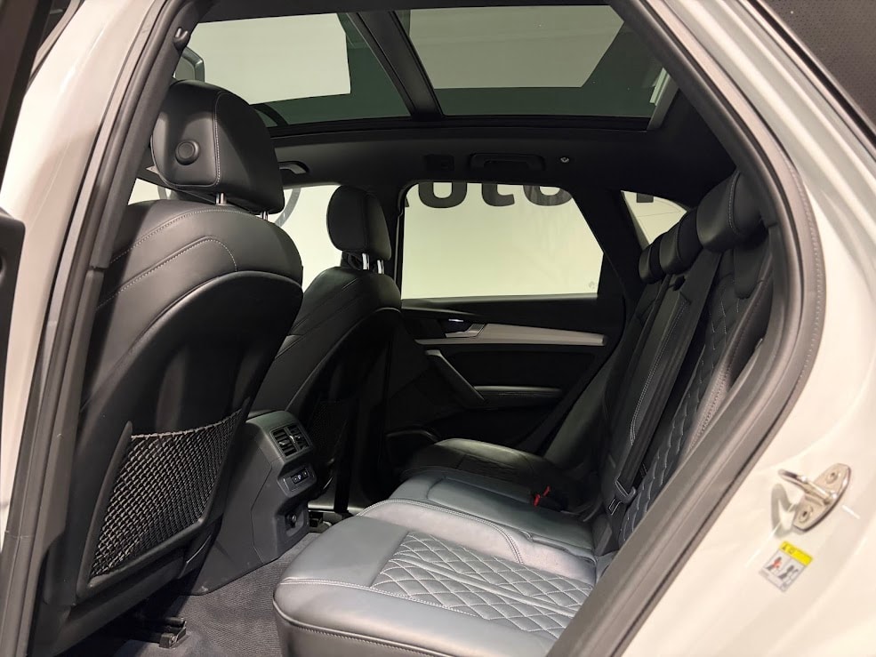 AUDI Q5 55 TFSI e sport quattro-image-4